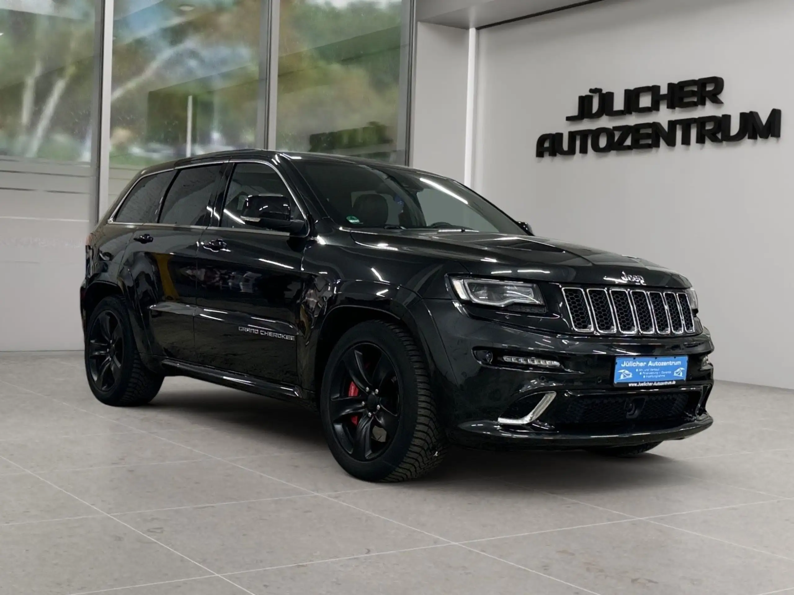 Jeep - Grand Cherokee