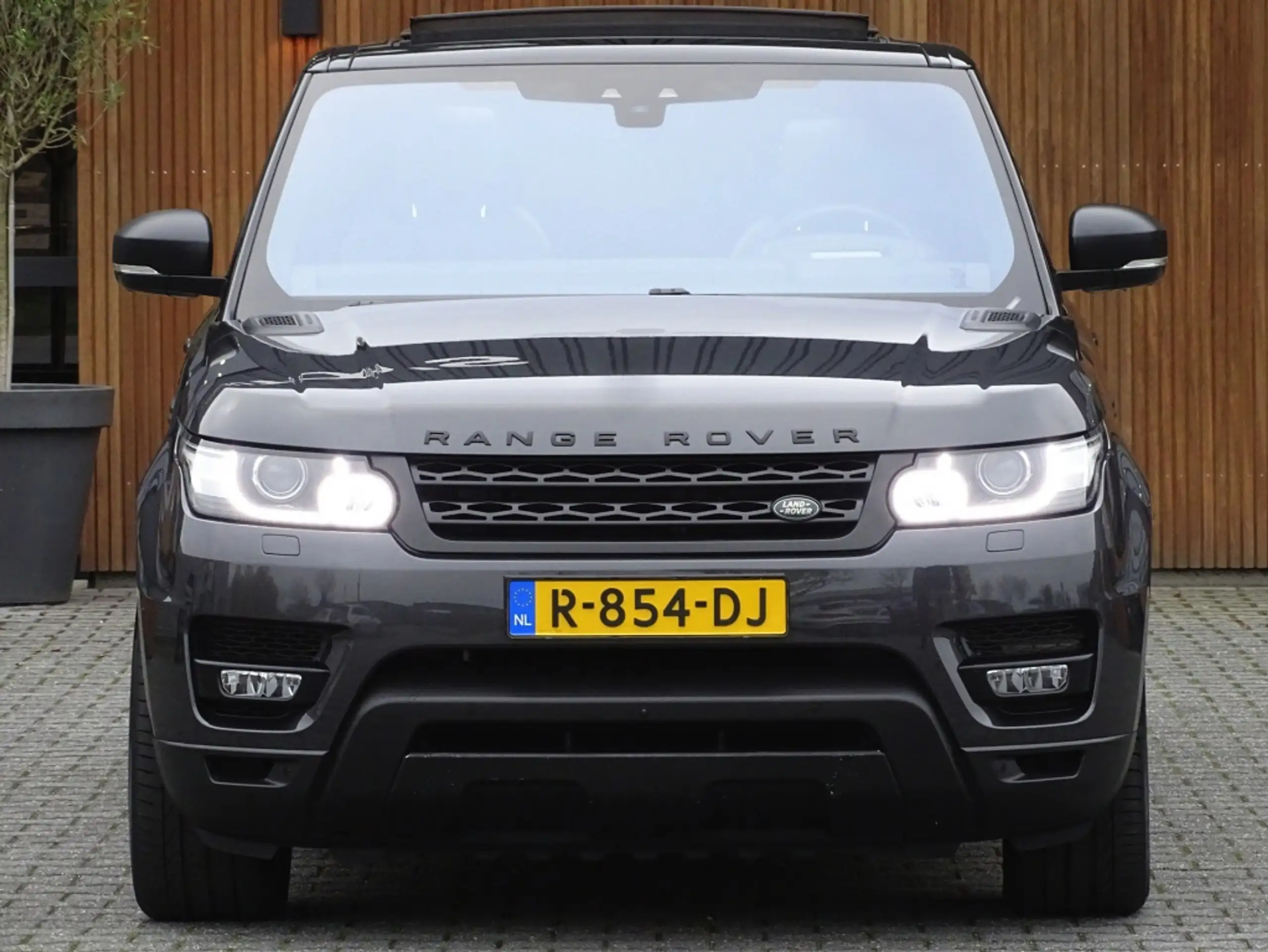 Land Rover - Range Rover Sport