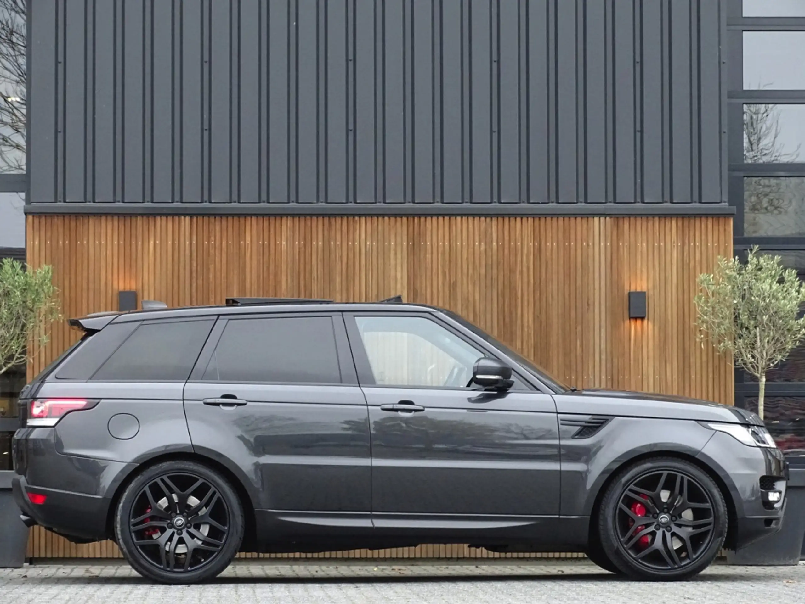 Land Rover - Range Rover Sport