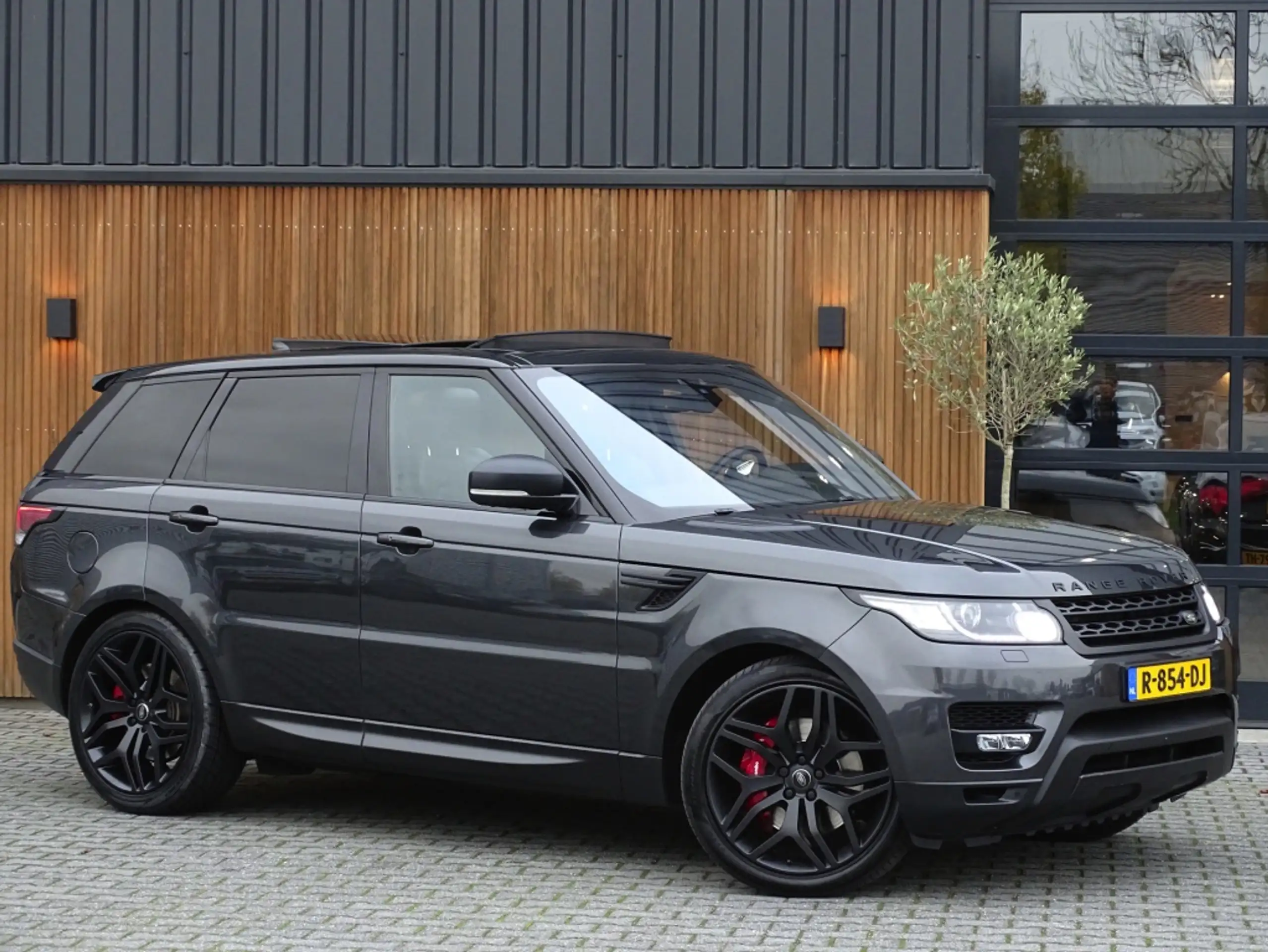 Land Rover - Range Rover Sport