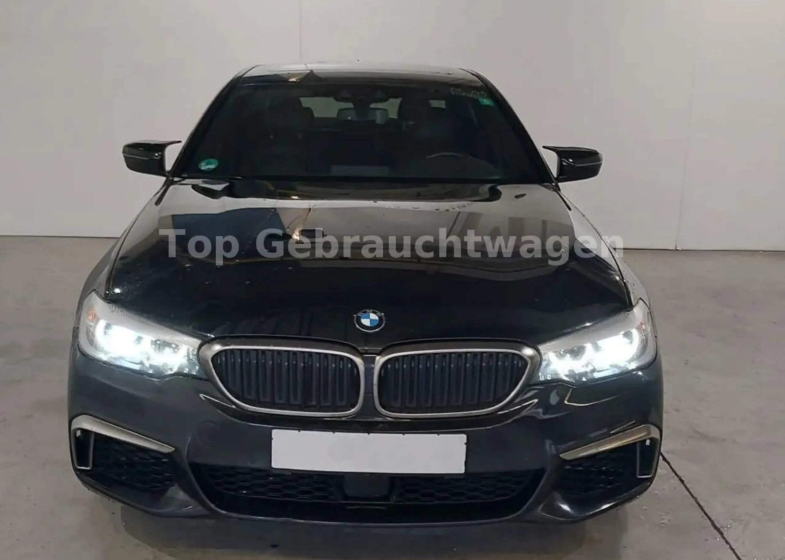 BMW - 550