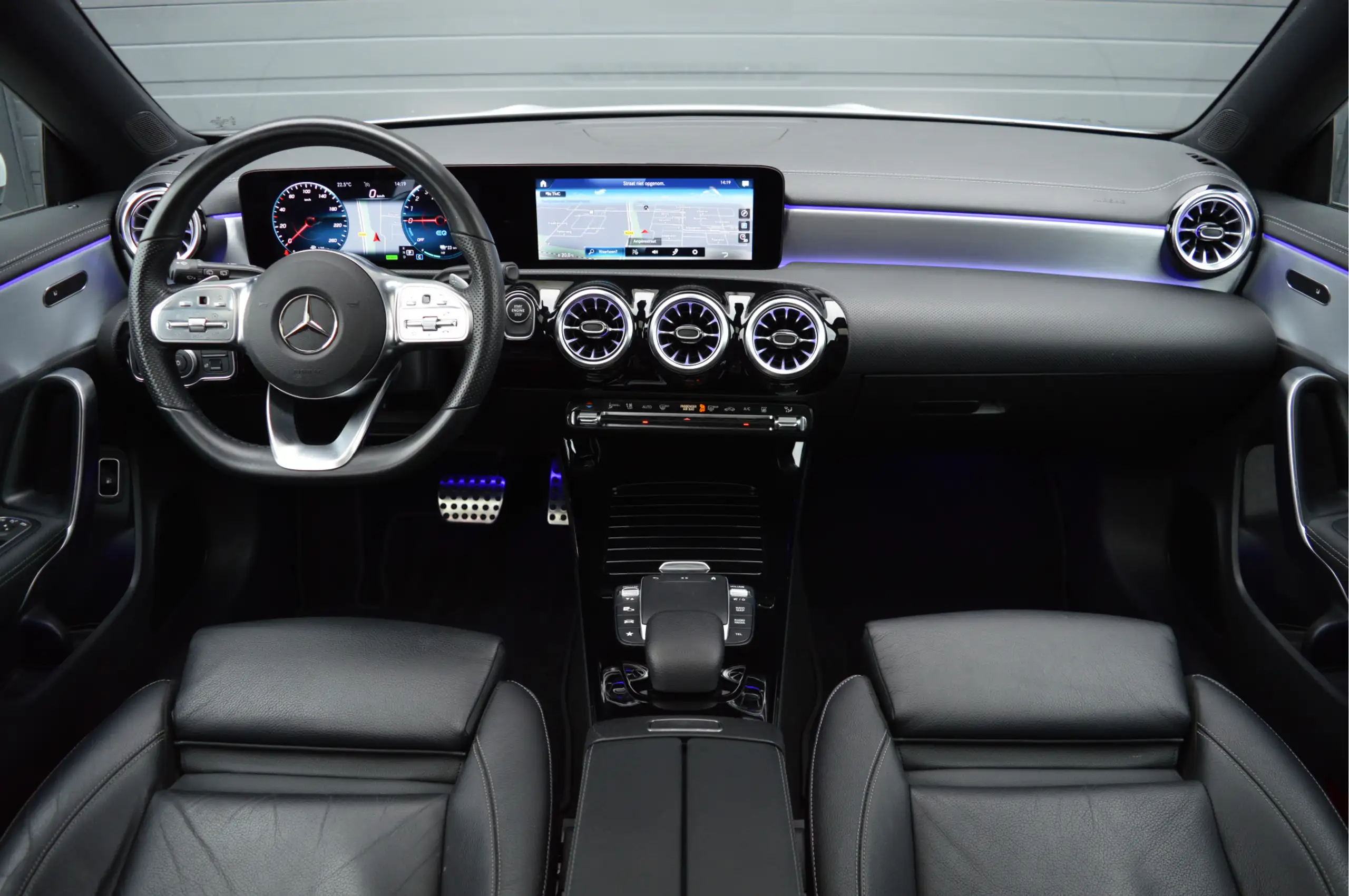 Mercedes-Benz - CLA 250