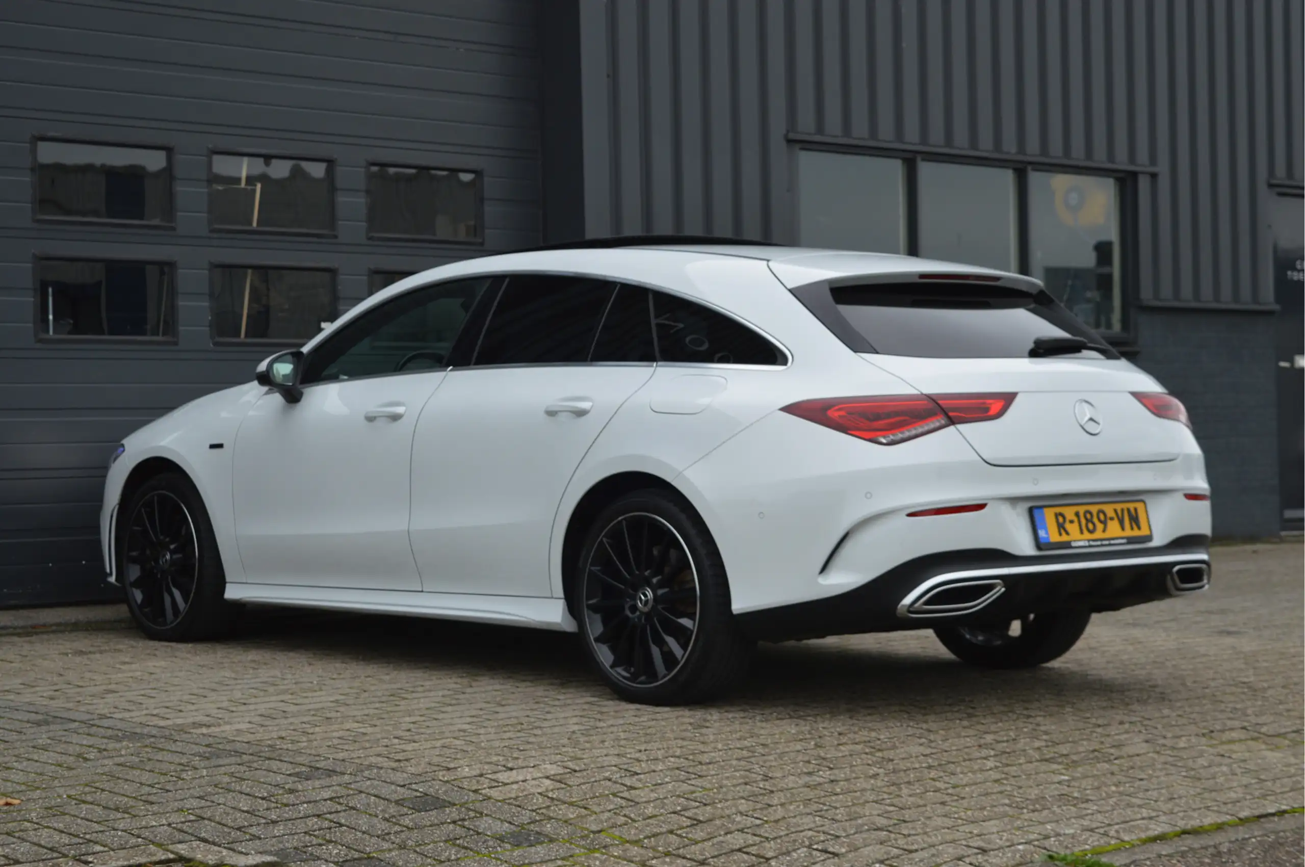 Mercedes-Benz - CLA 250