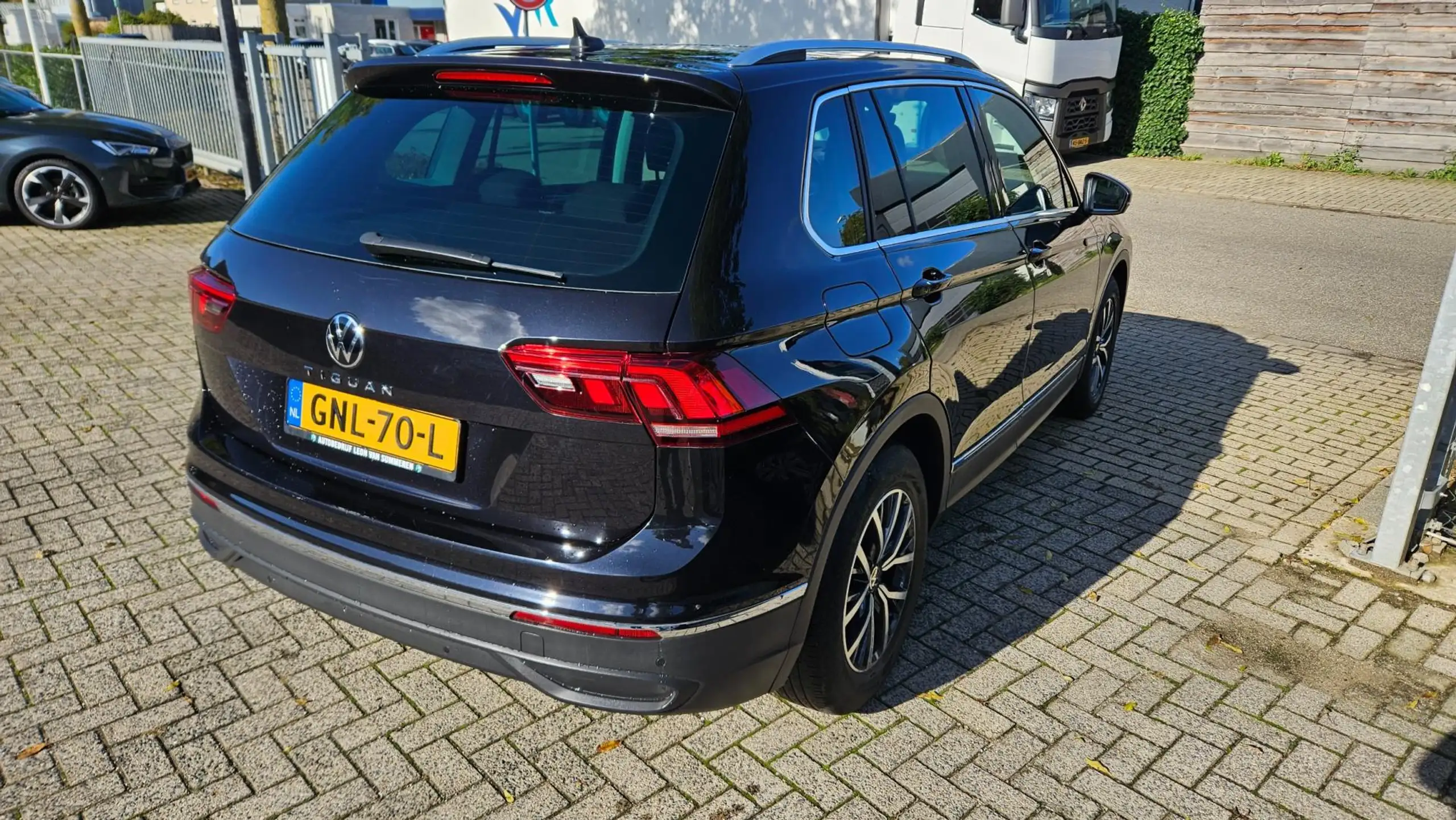 Volkswagen - Tiguan