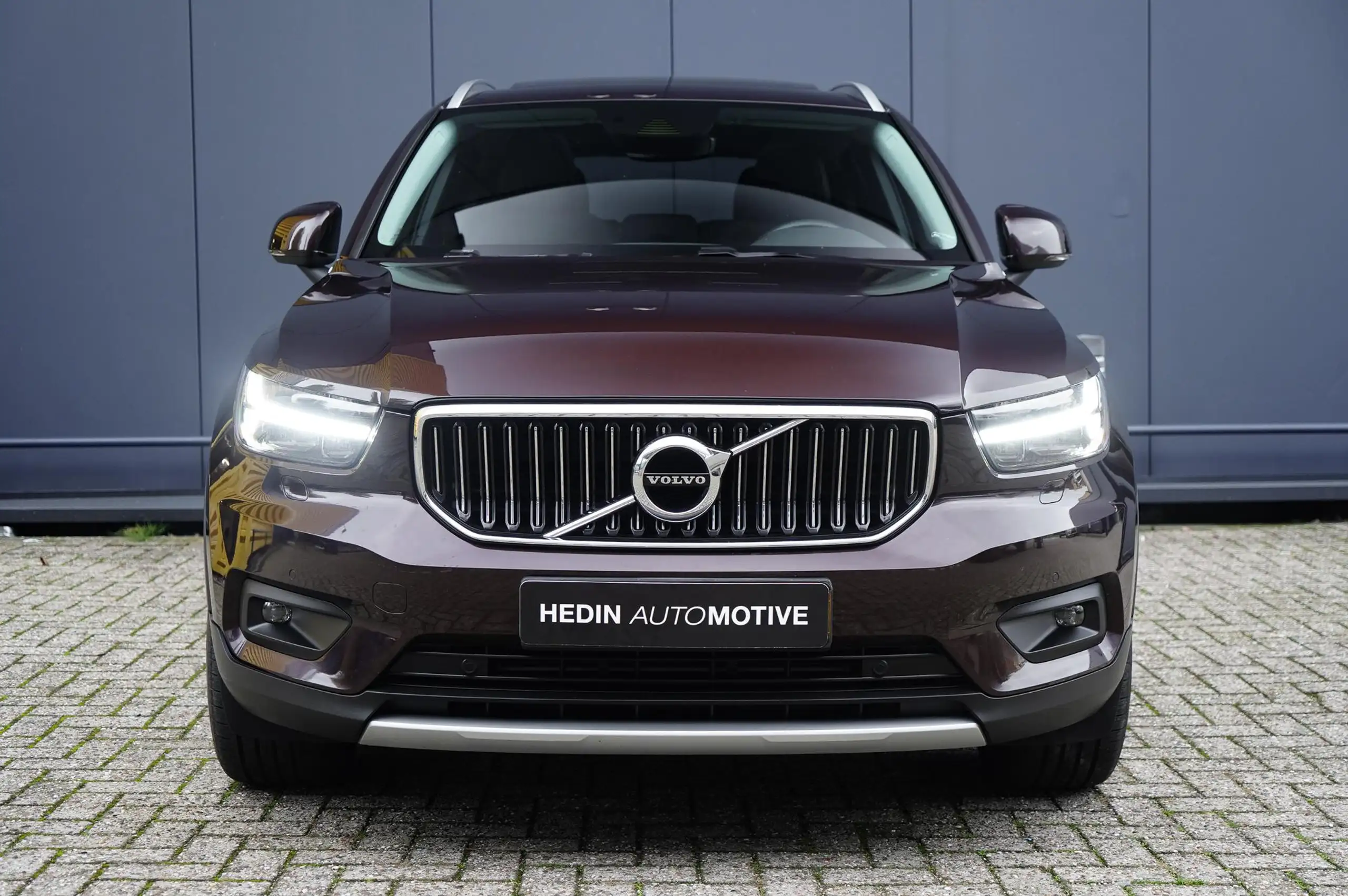 Volvo - XC40