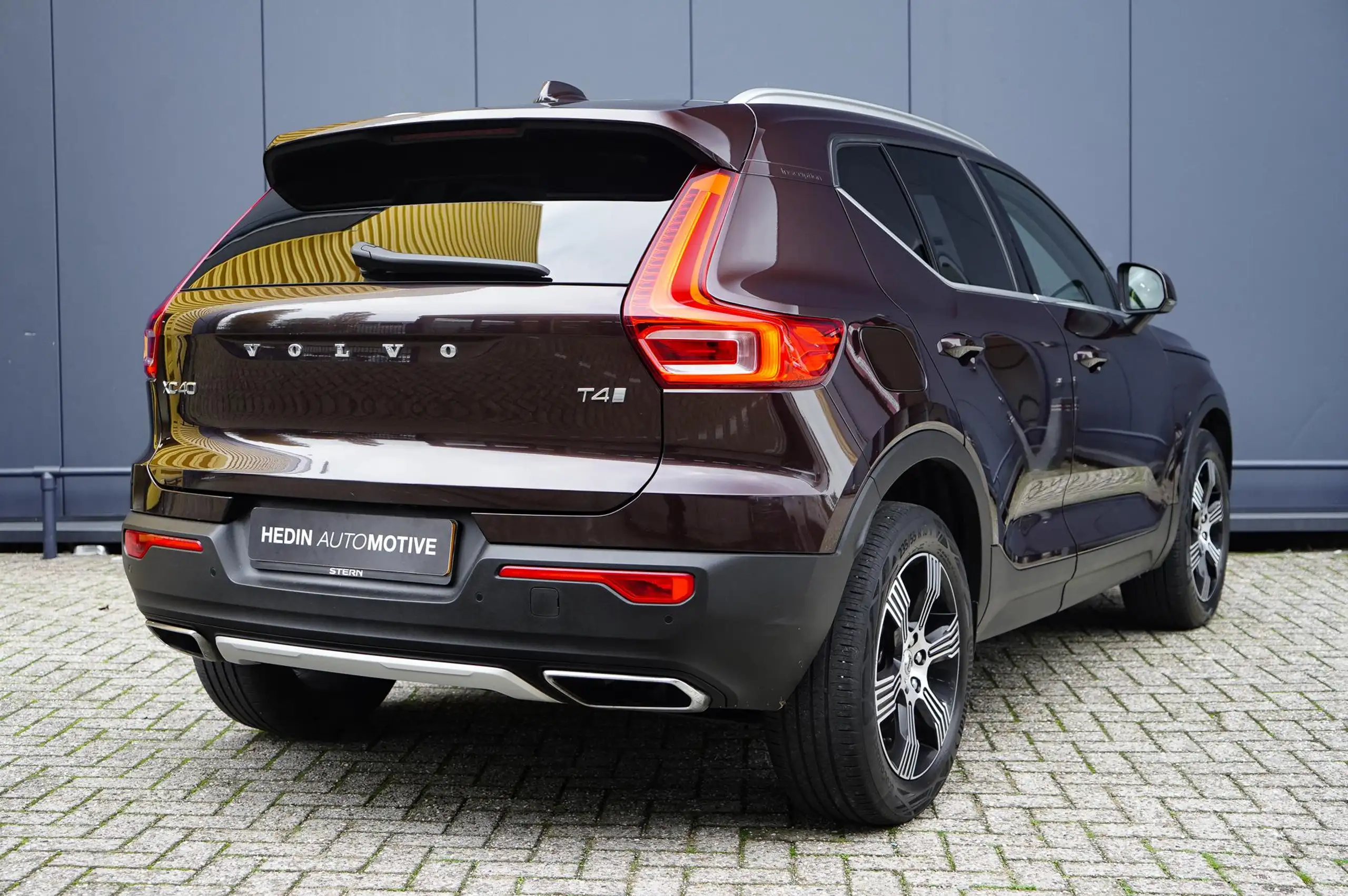 Volvo - XC40