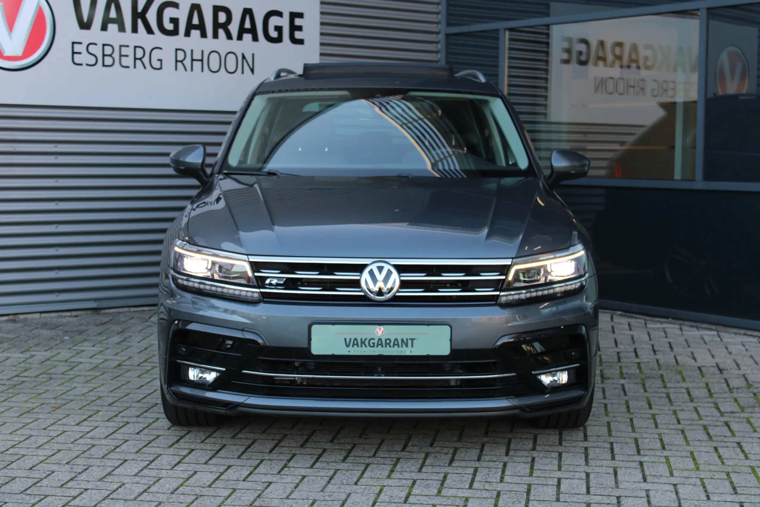 Volkswagen - Tiguan