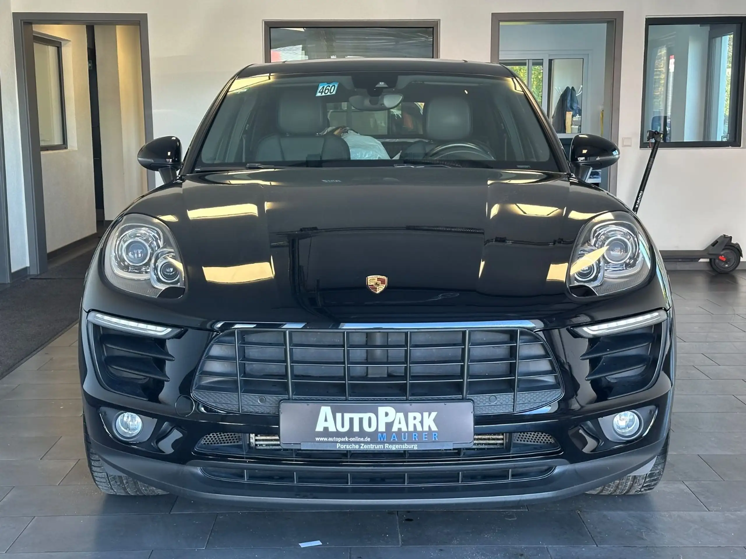 Porsche - Macan