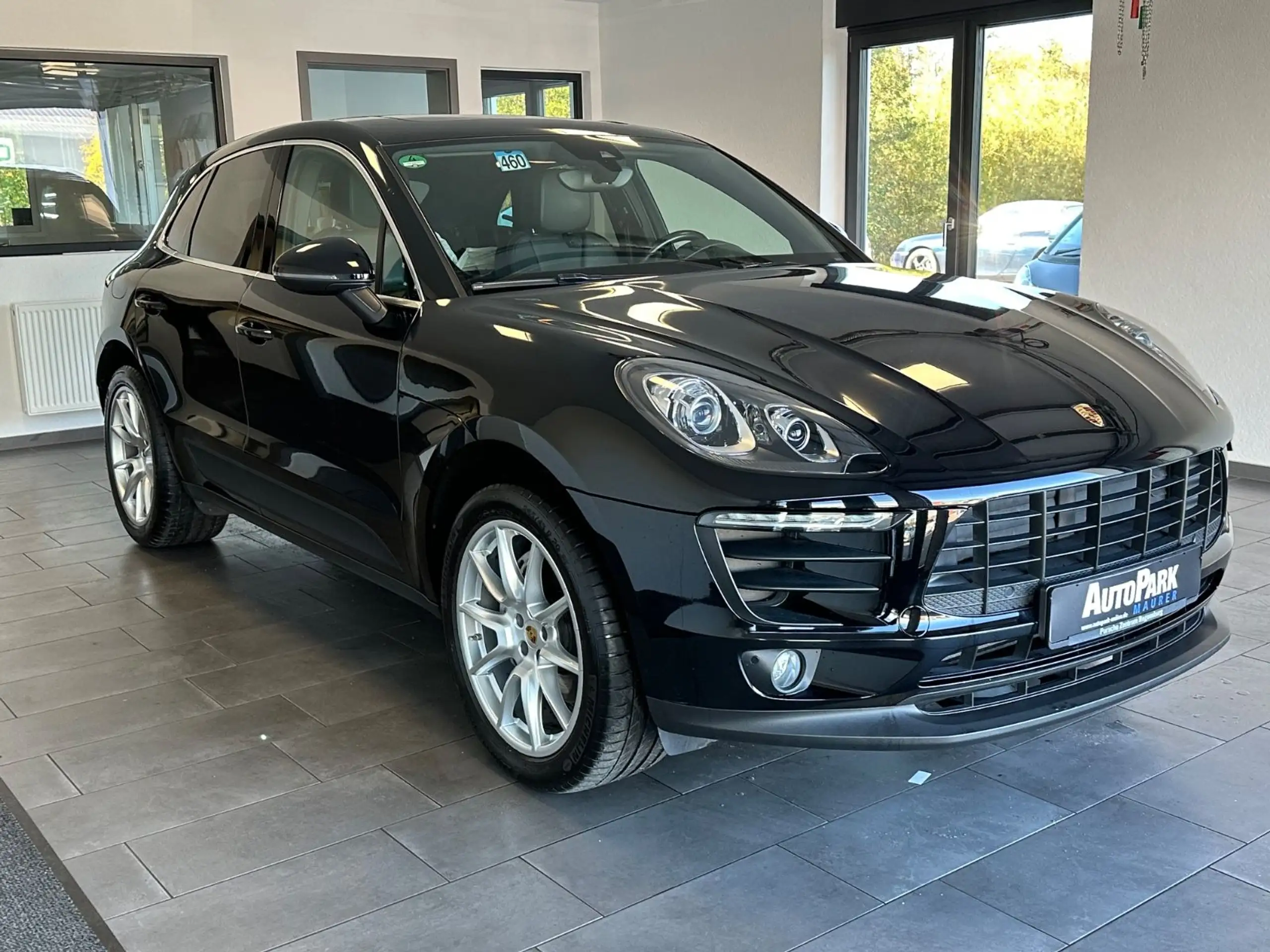 Porsche - Macan