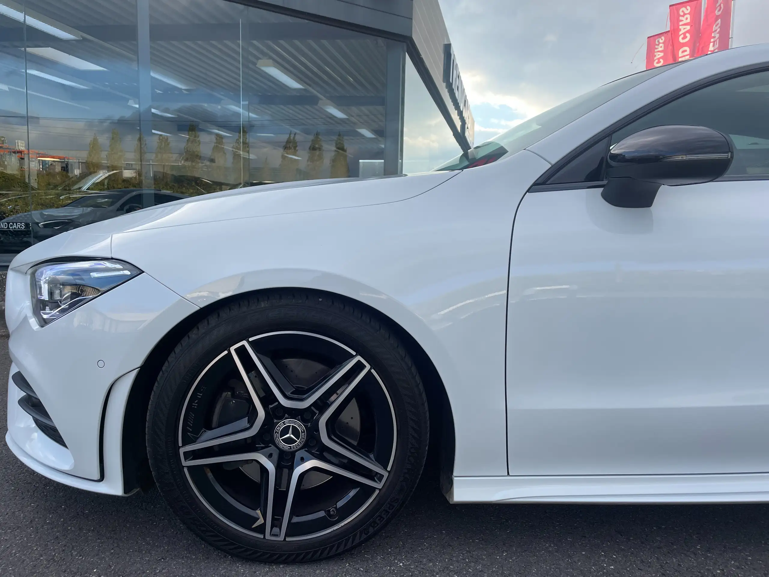 Mercedes-Benz - CLA 200