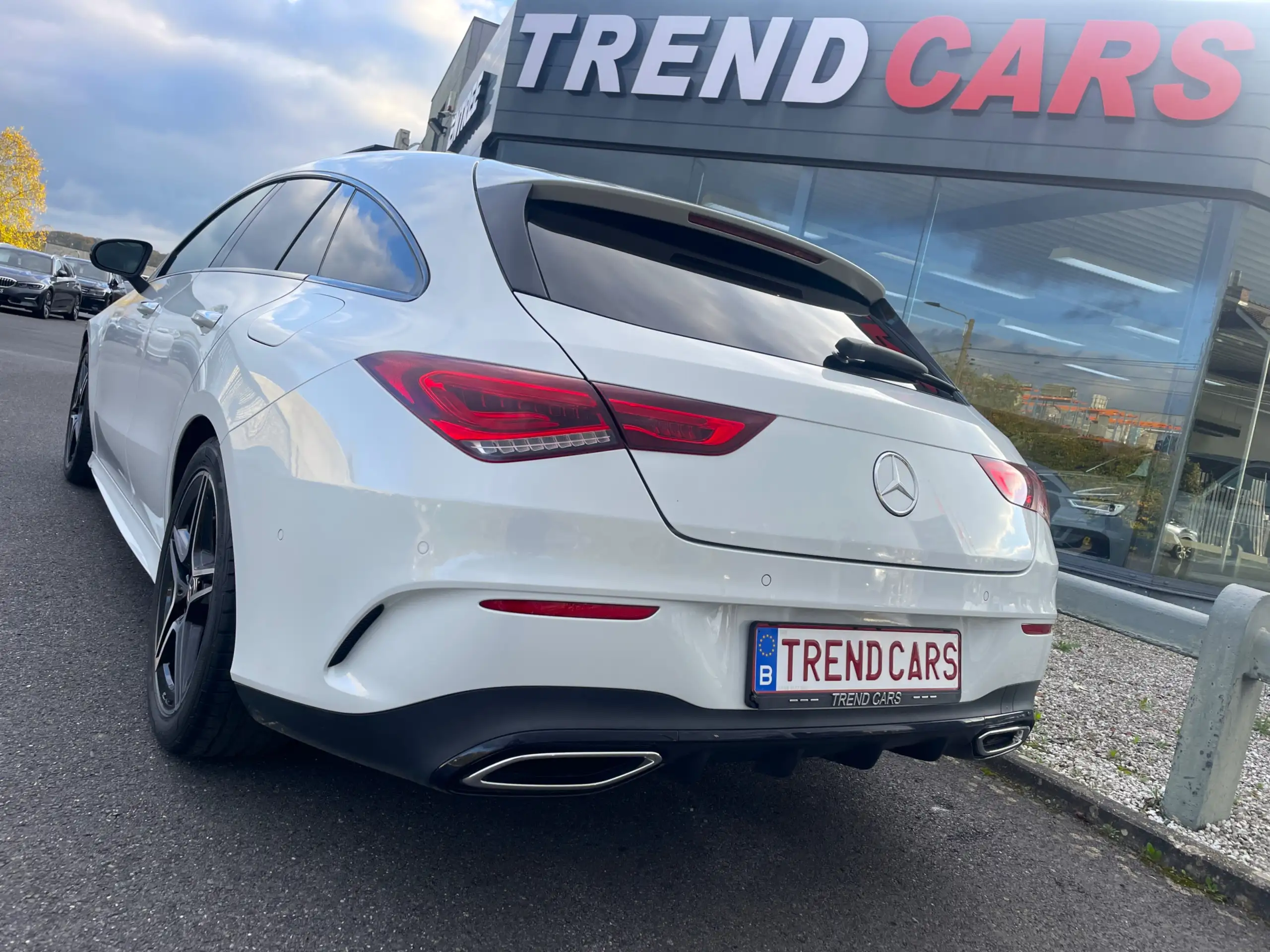 Mercedes-Benz - CLA 200