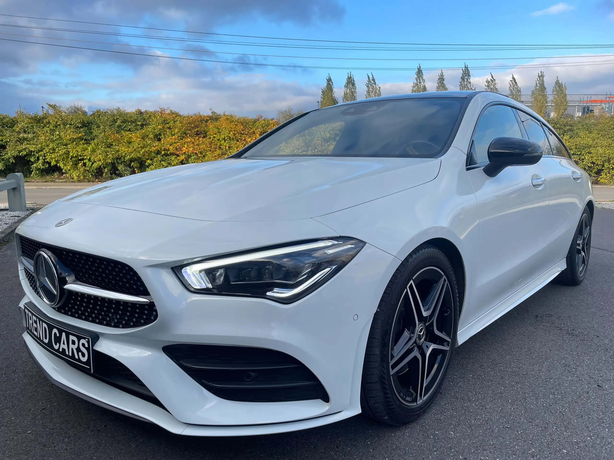 Mercedes-Benz - CLA 200