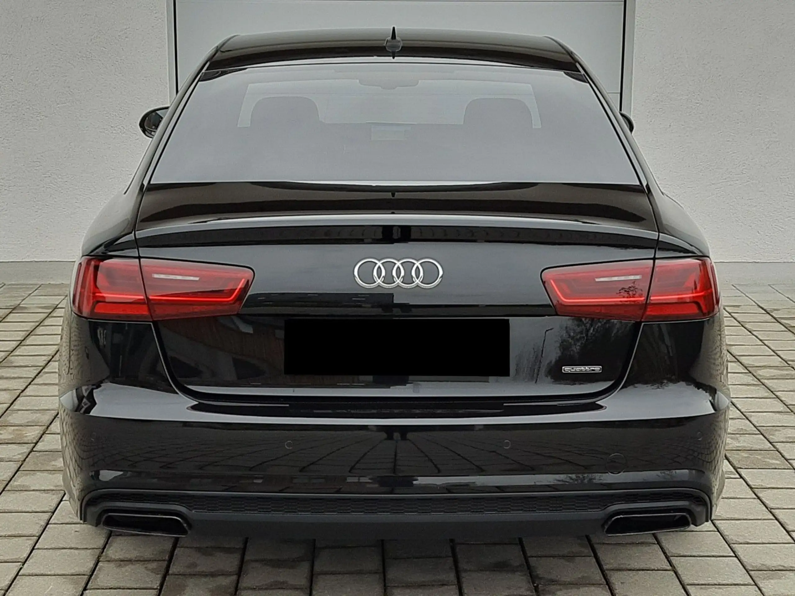 Audi - A6