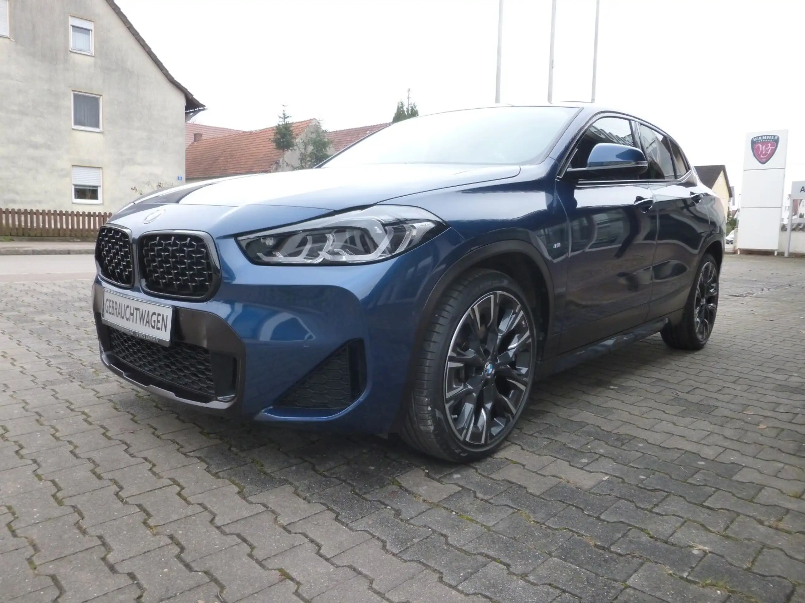 BMW - X2