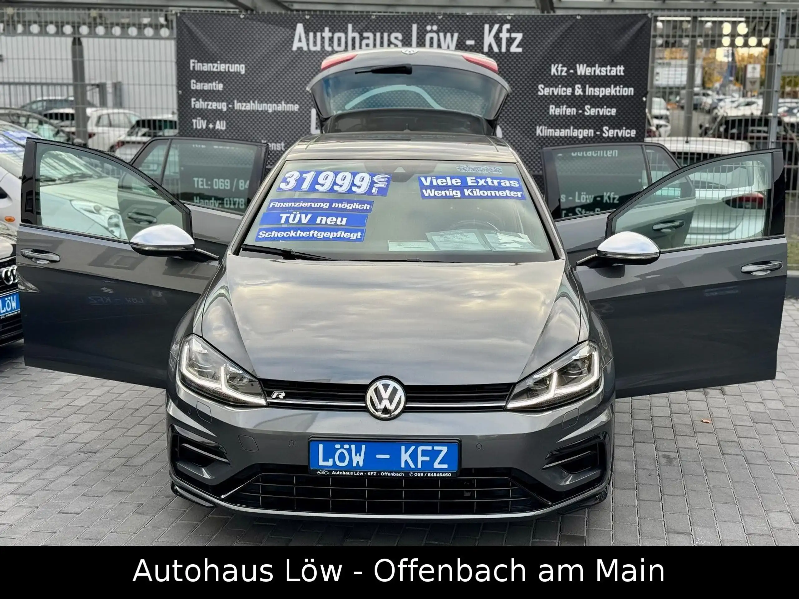 Volkswagen - Golf