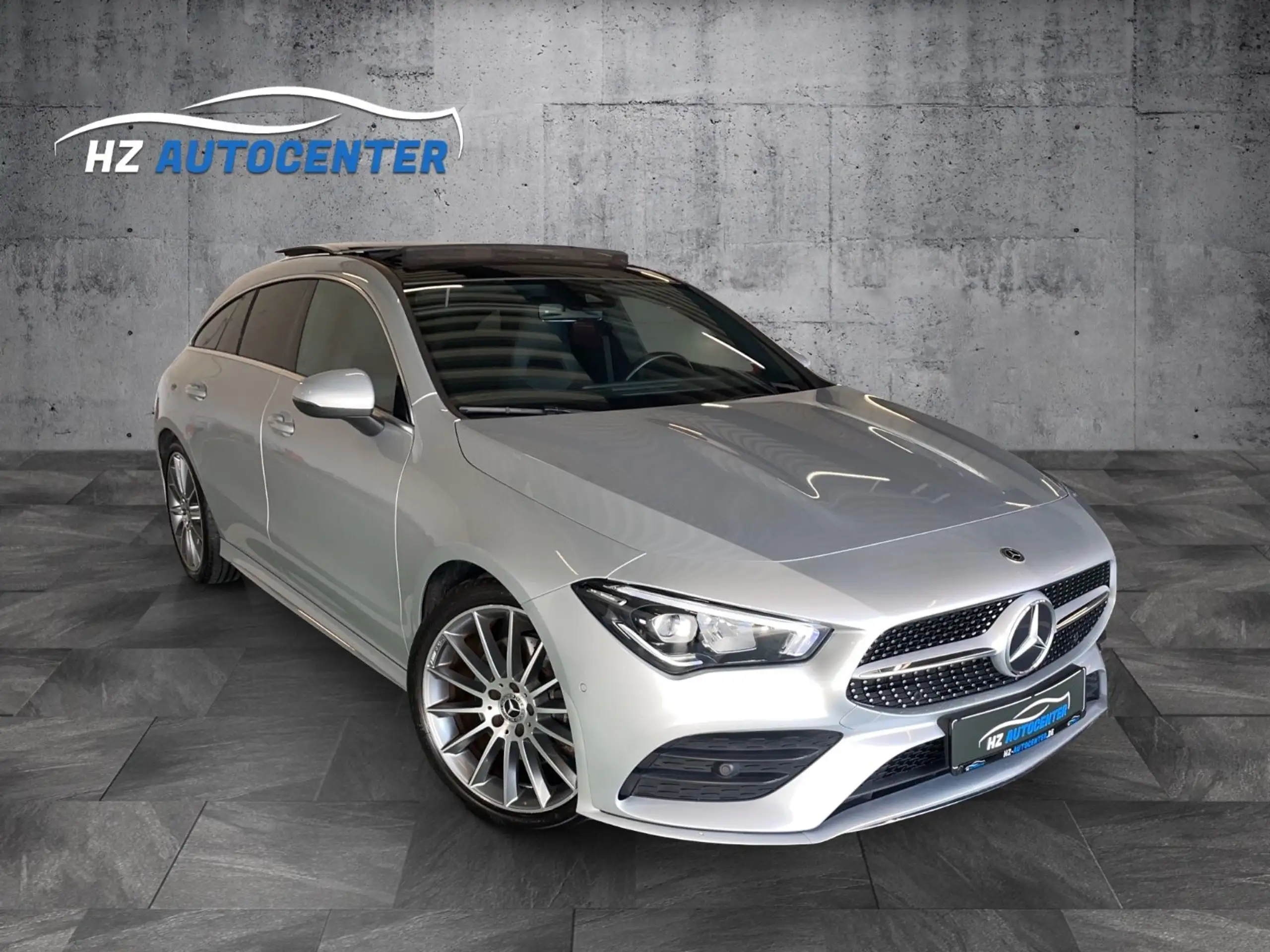 Mercedes-Benz - CLA 200