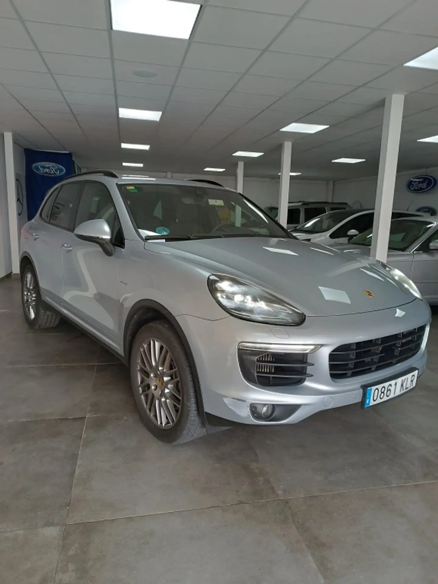 Porsche - Cayenne