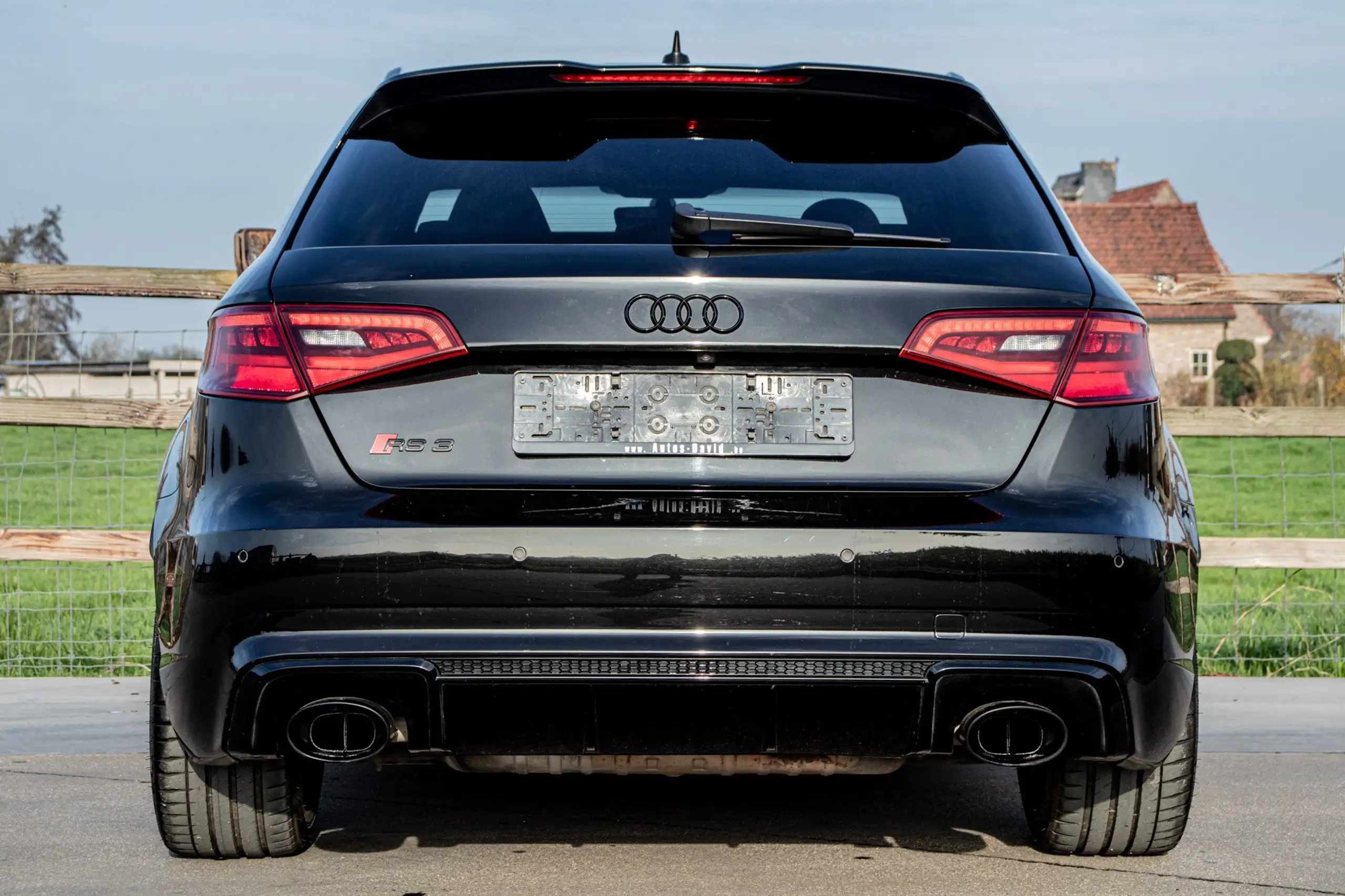 Audi - RS3