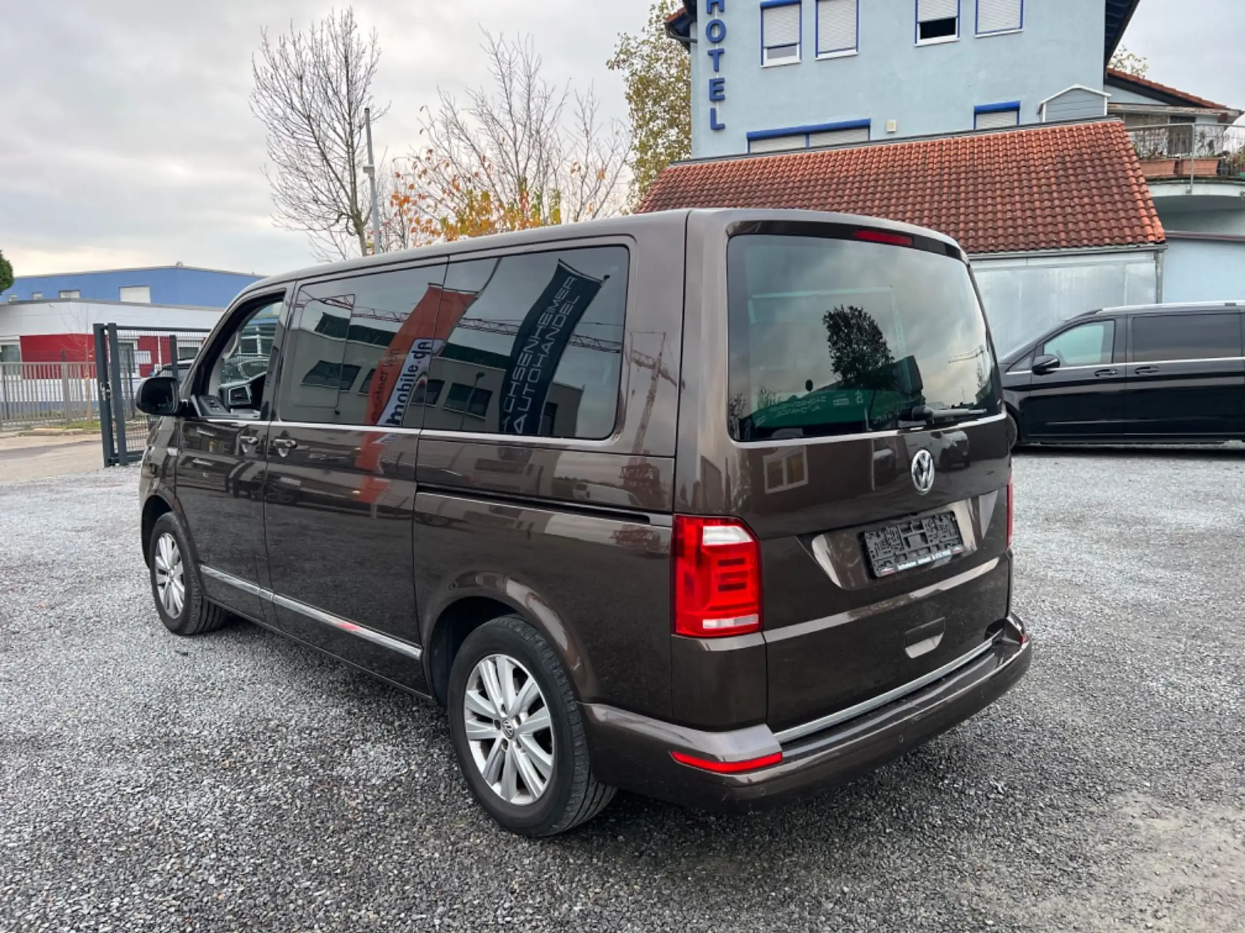 Volkswagen - T6 Multivan