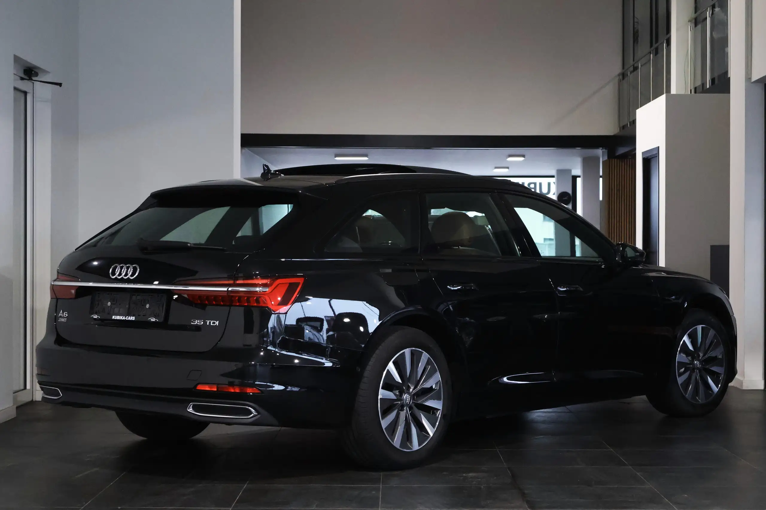 Audi - A6