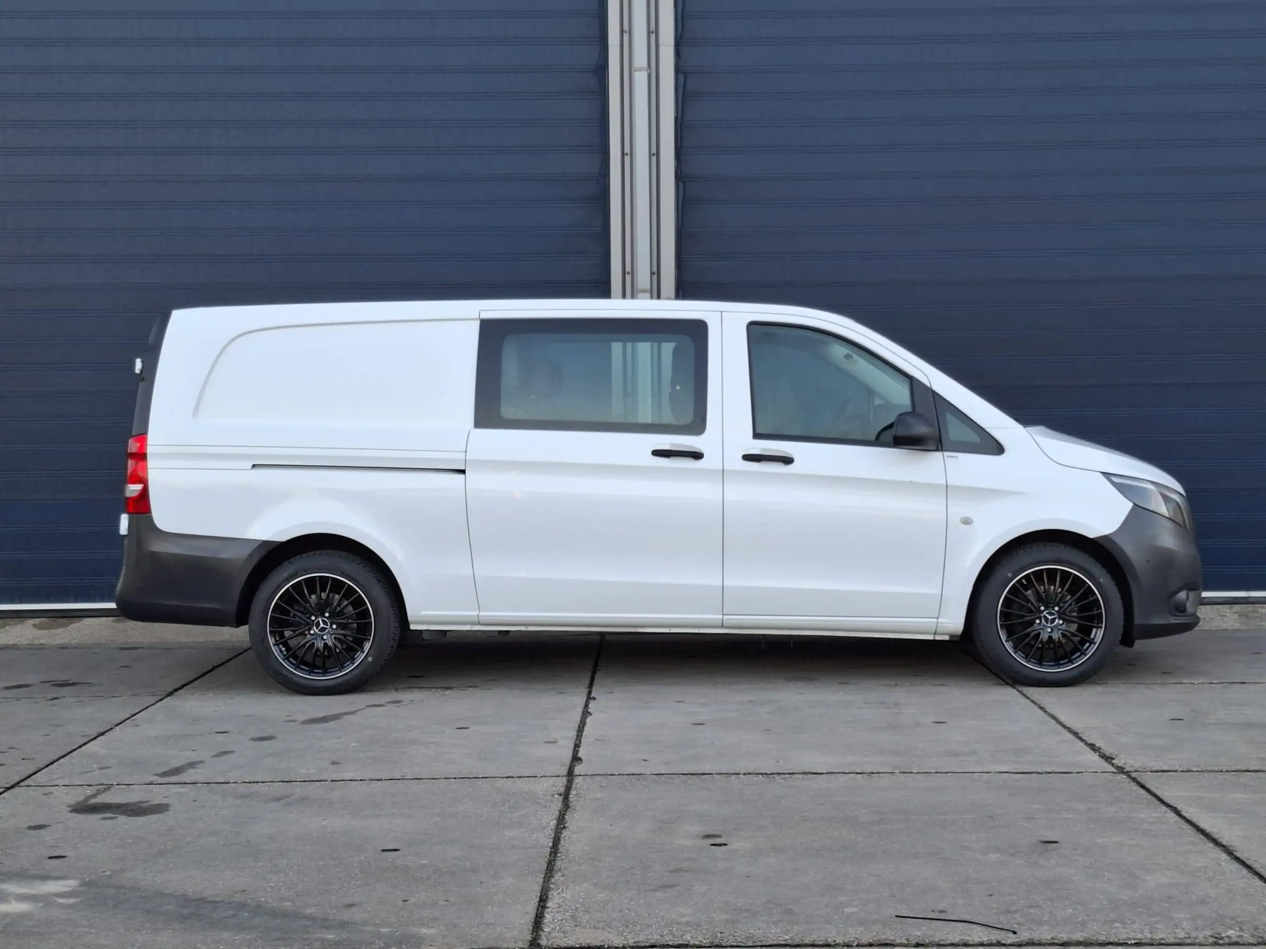 Mercedes-Benz - Vito