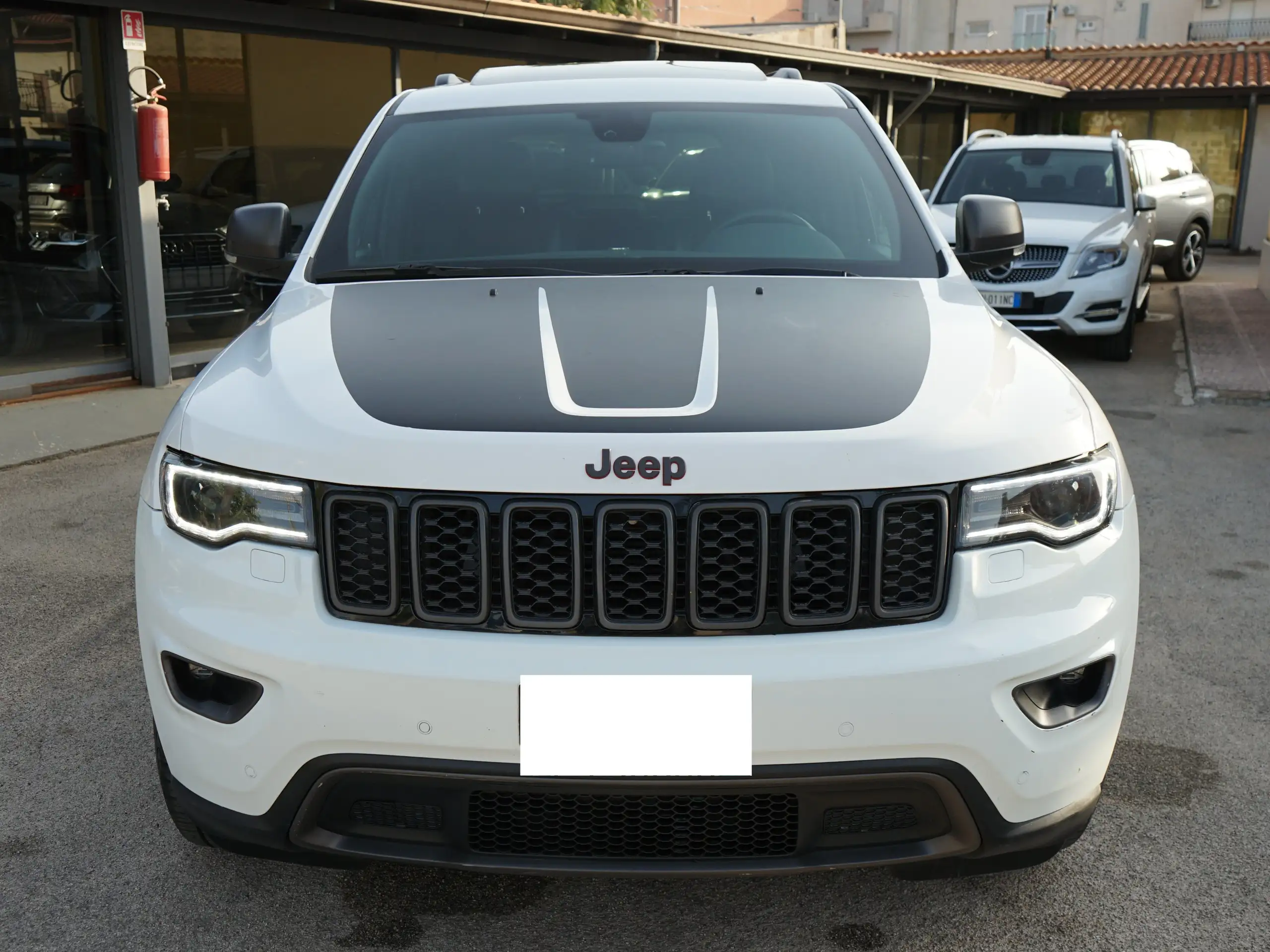 Jeep - Grand Cherokee