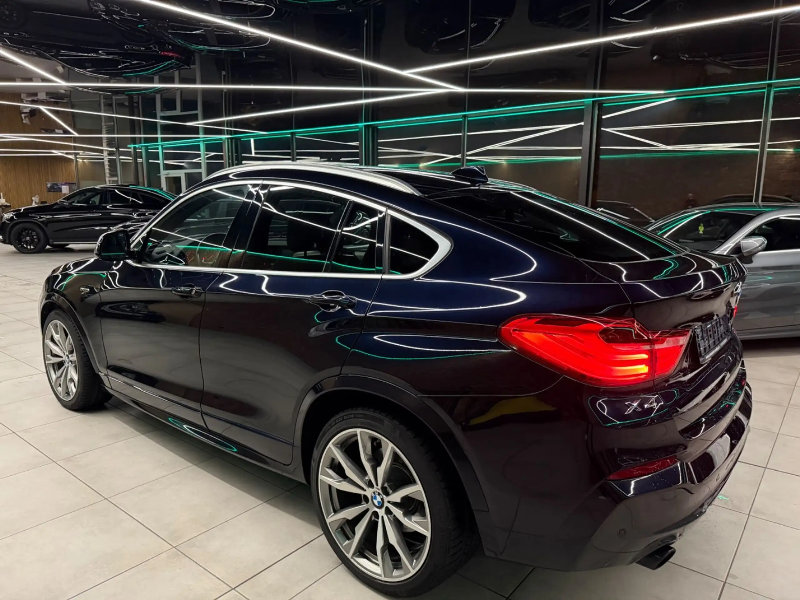 BMW - X4 M