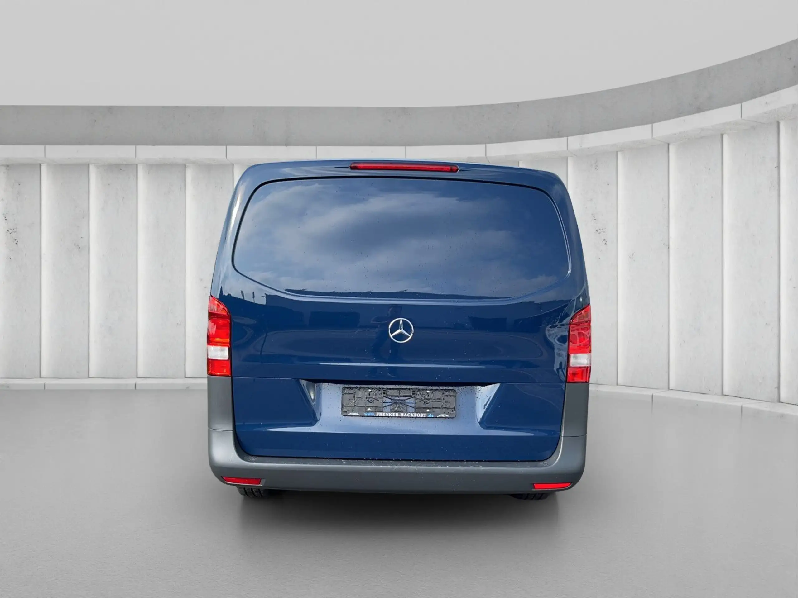 Mercedes-Benz - Vito