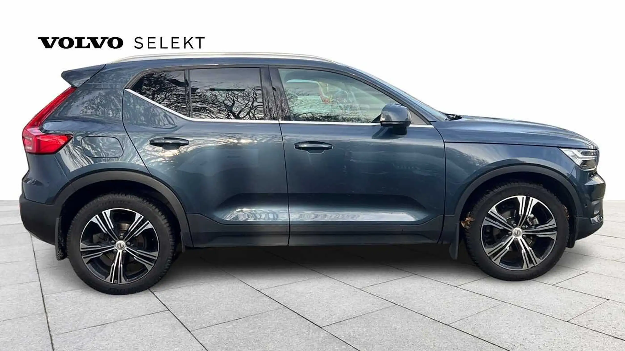 Volvo - XC40