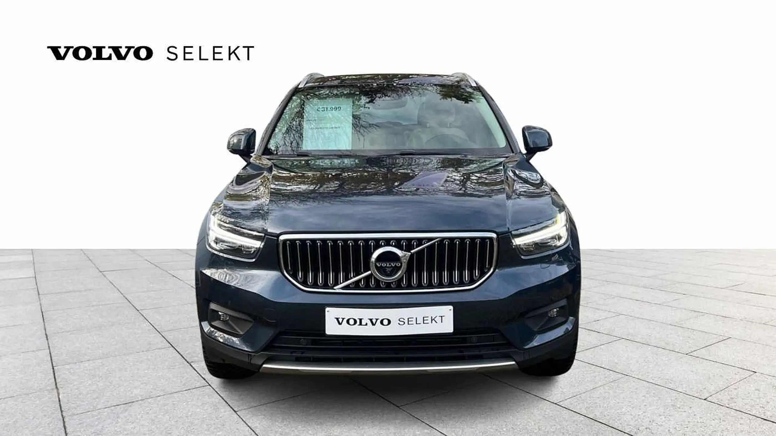 Volvo - XC40