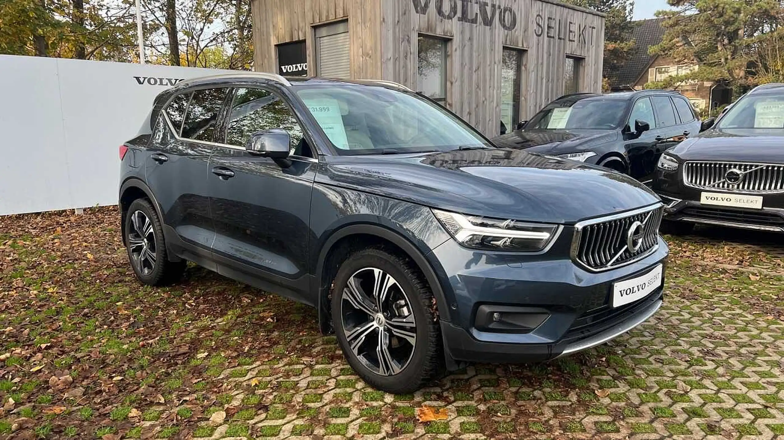 Volvo - XC40