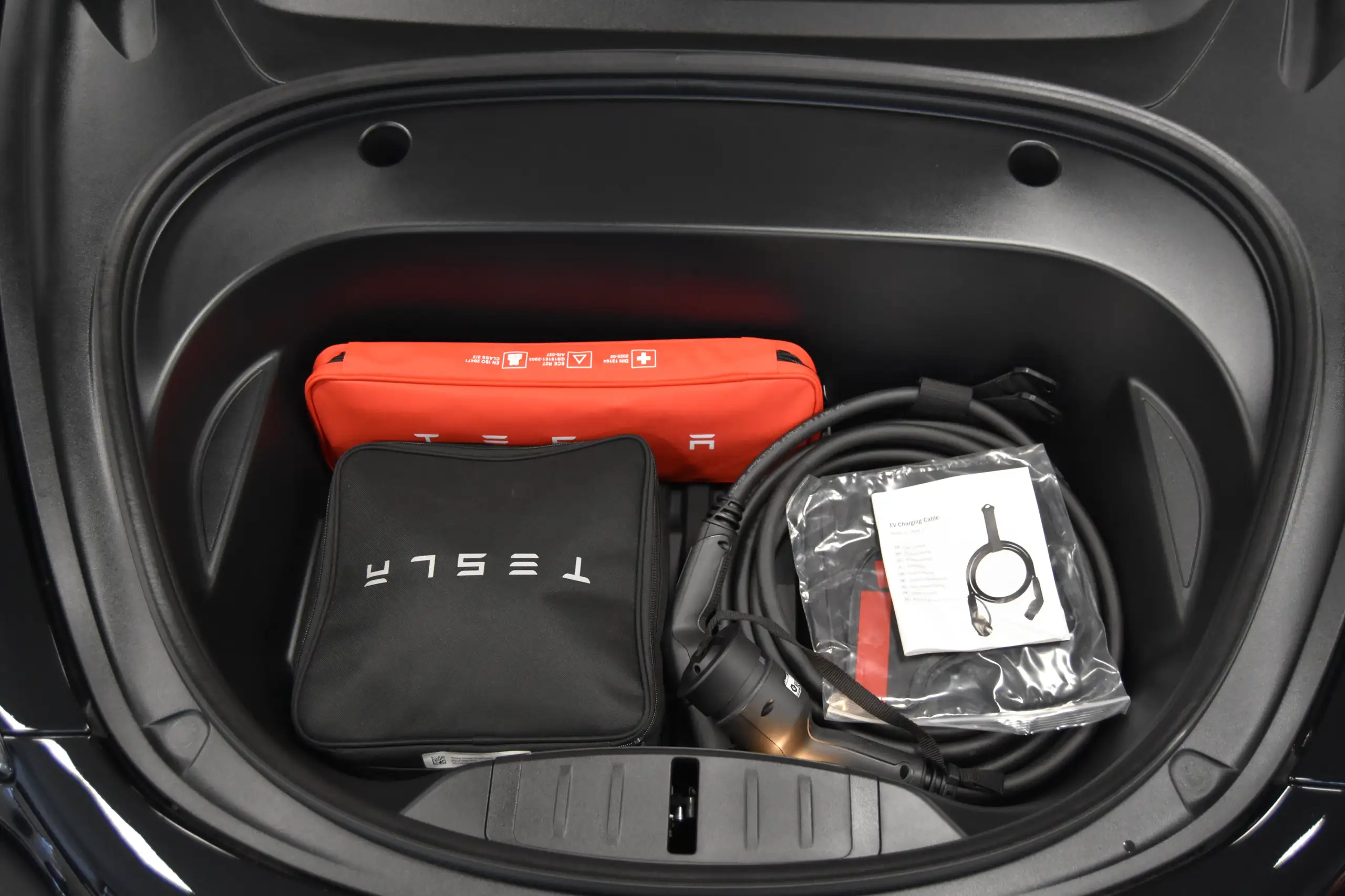 Tesla - Model 3