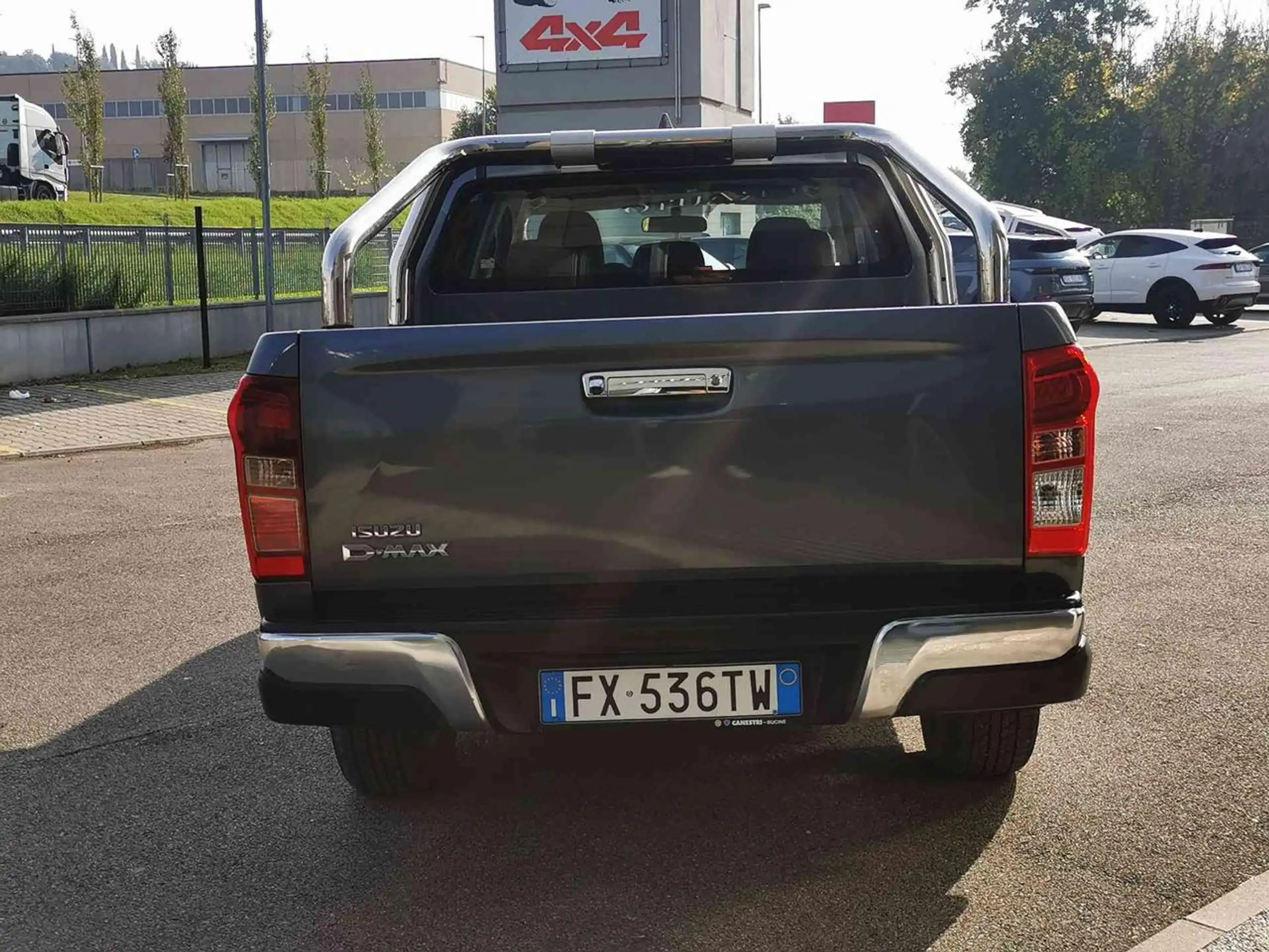 Isuzu - D-Max