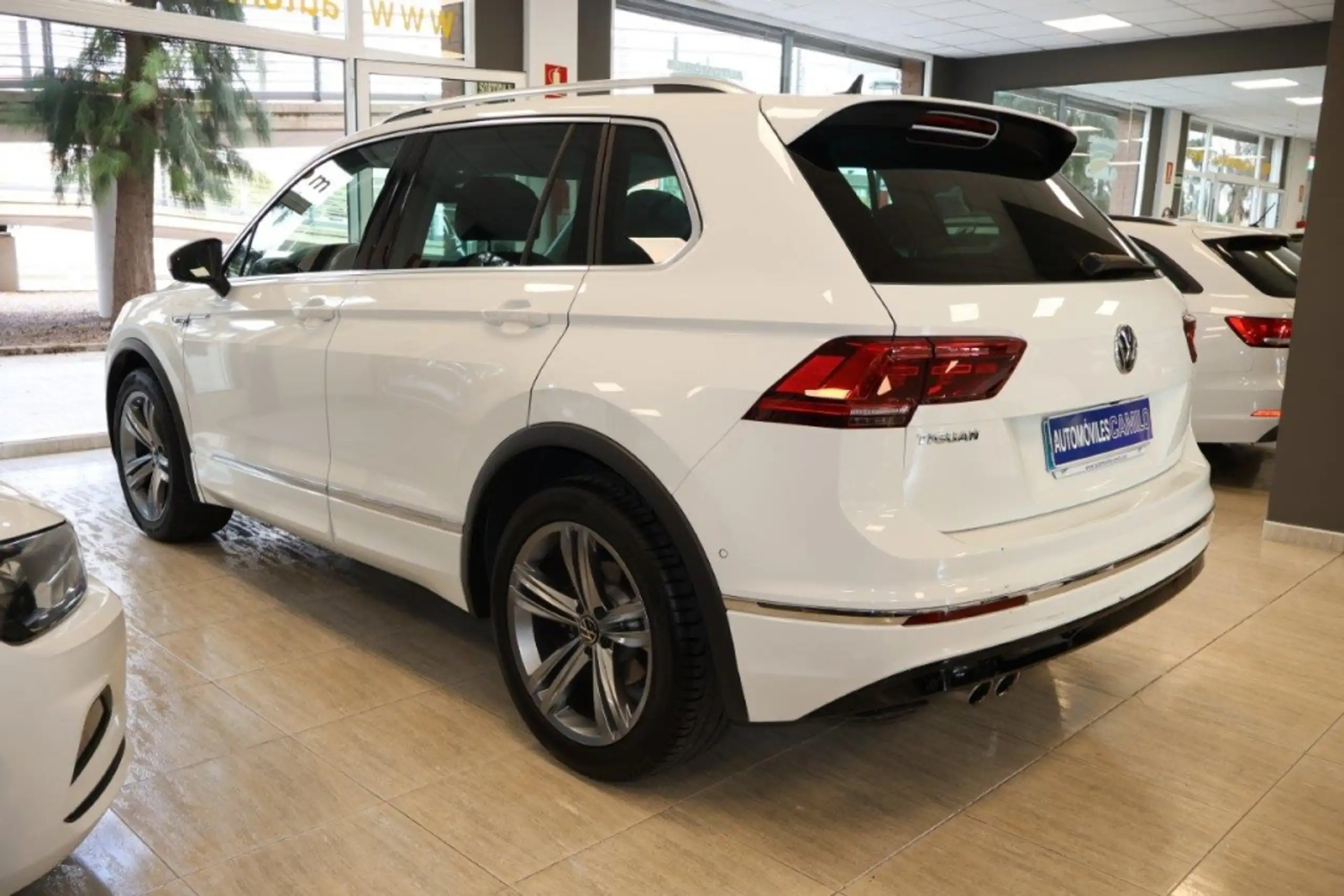 Volkswagen - Tiguan