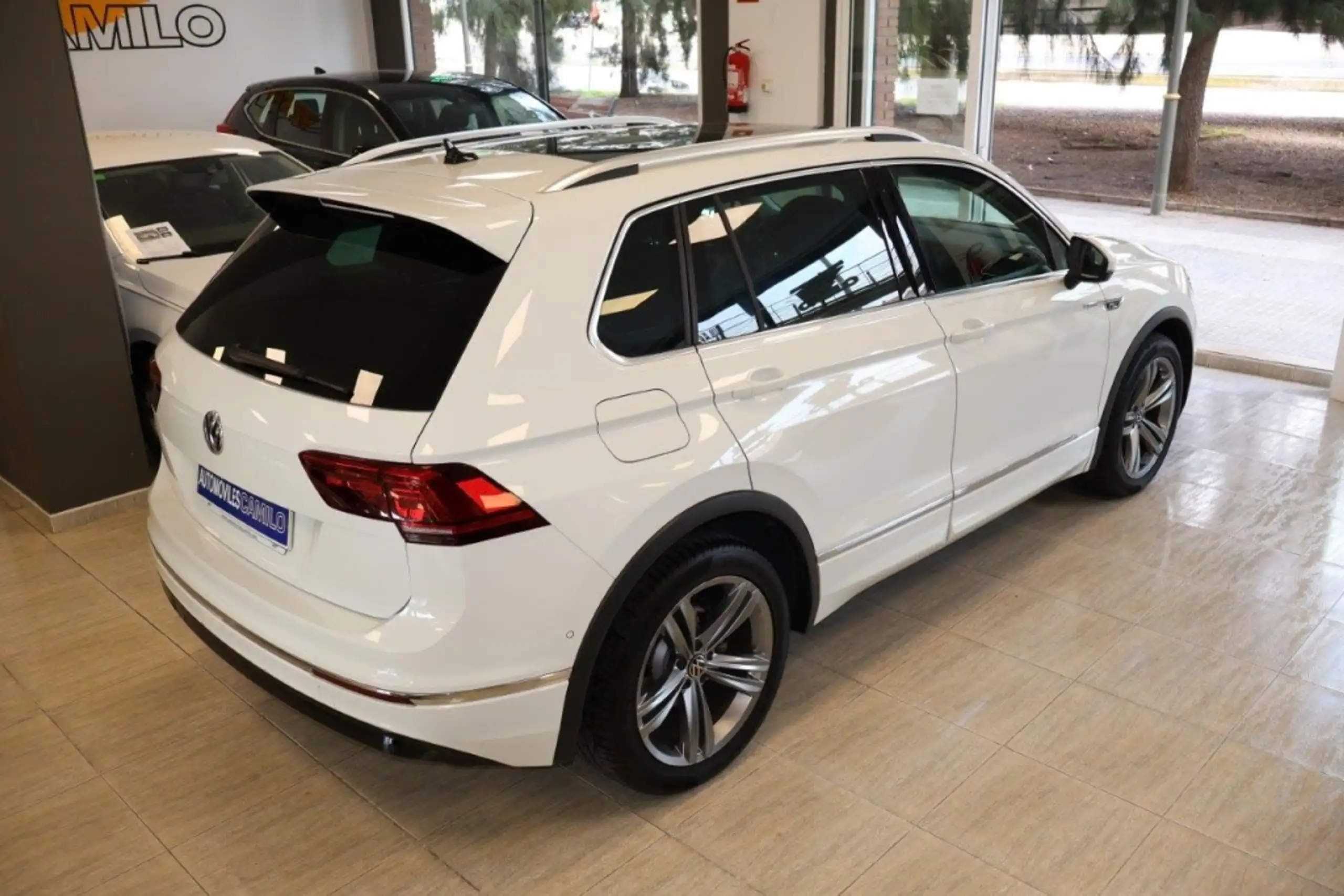 Volkswagen - Tiguan