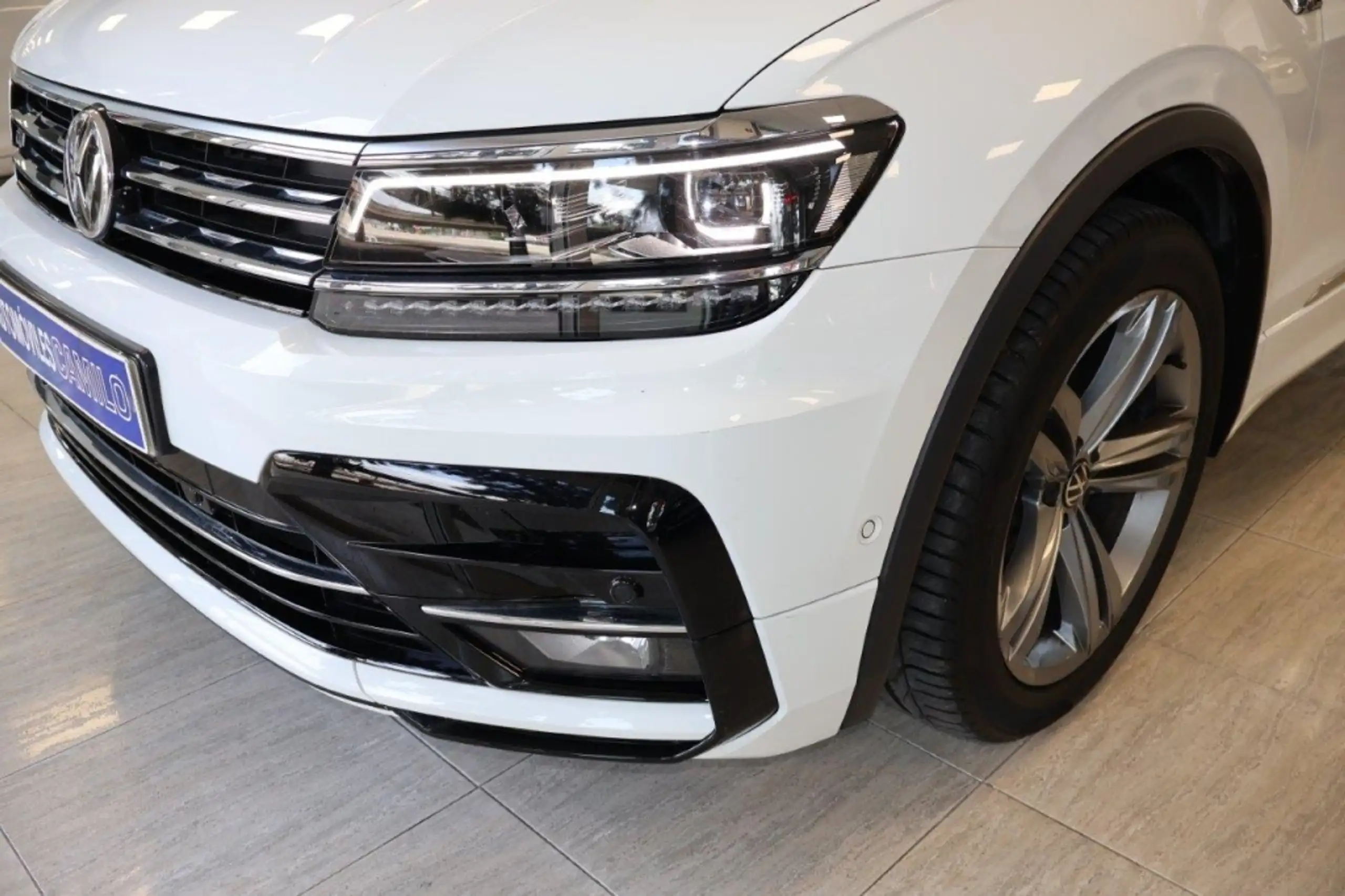 Volkswagen - Tiguan