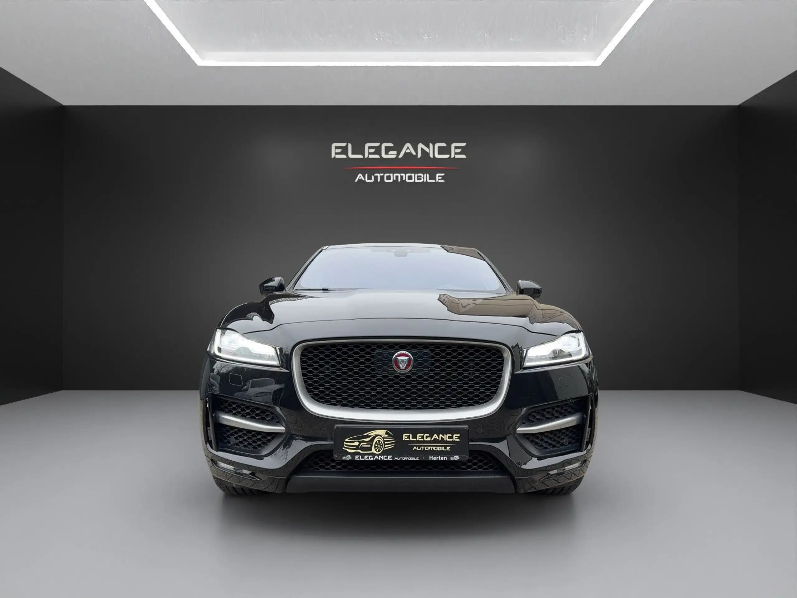 Jaguar - F-Pace