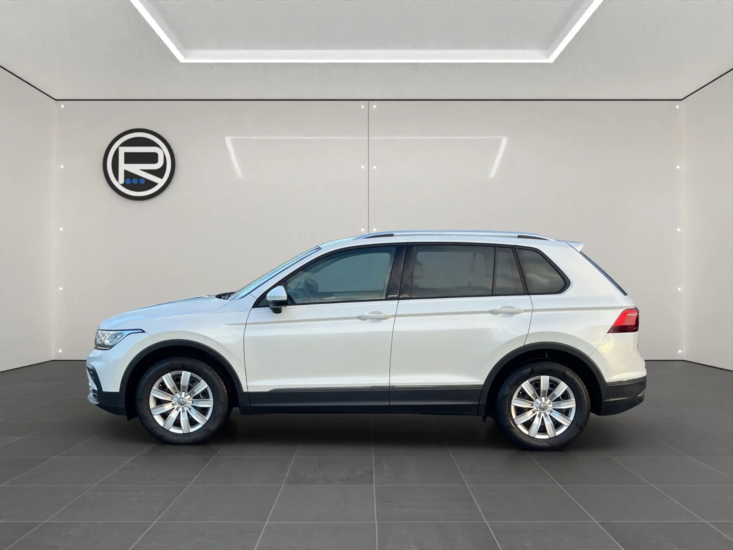 Volkswagen - Tiguan