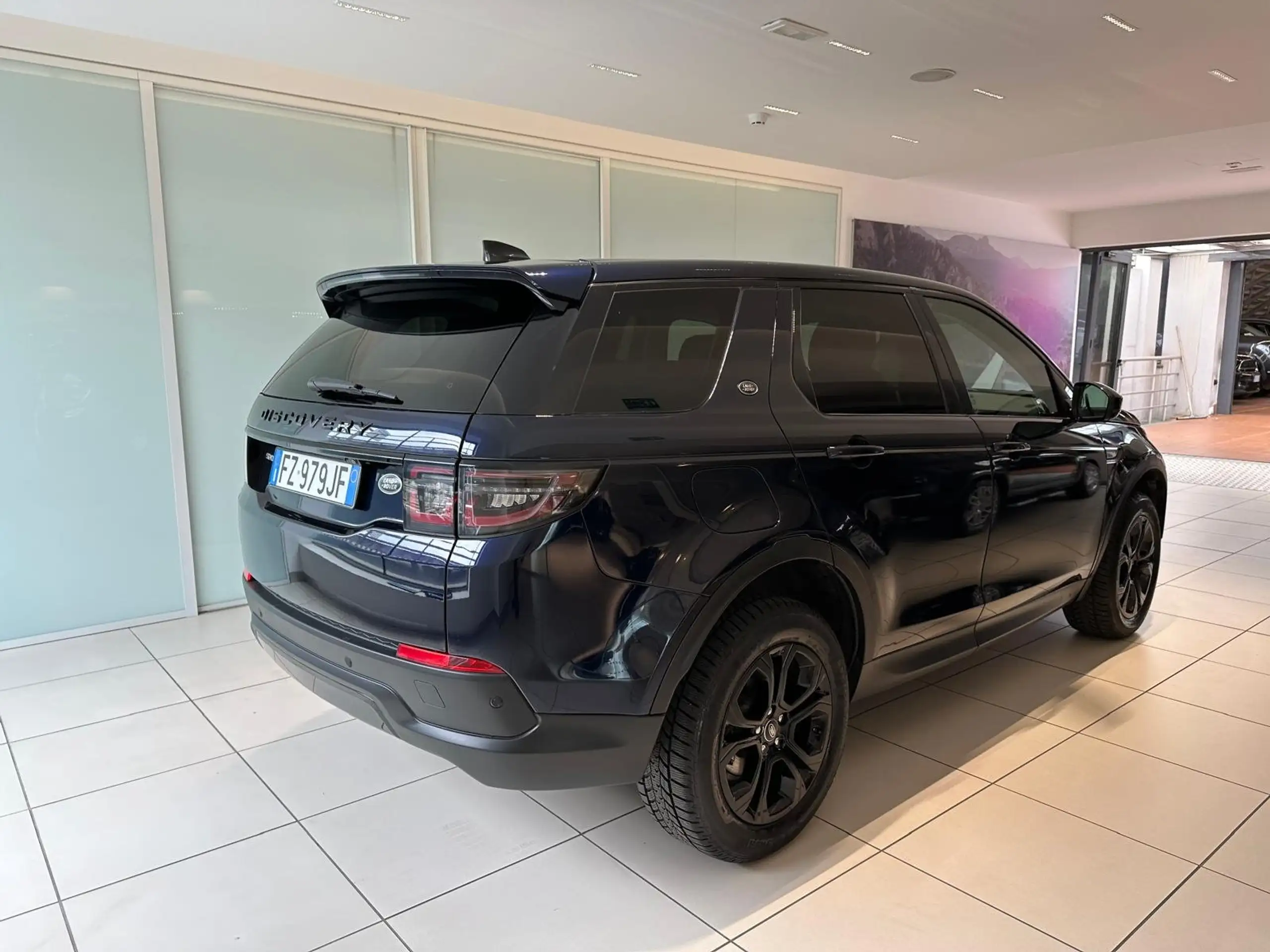 Land Rover - Discovery Sport