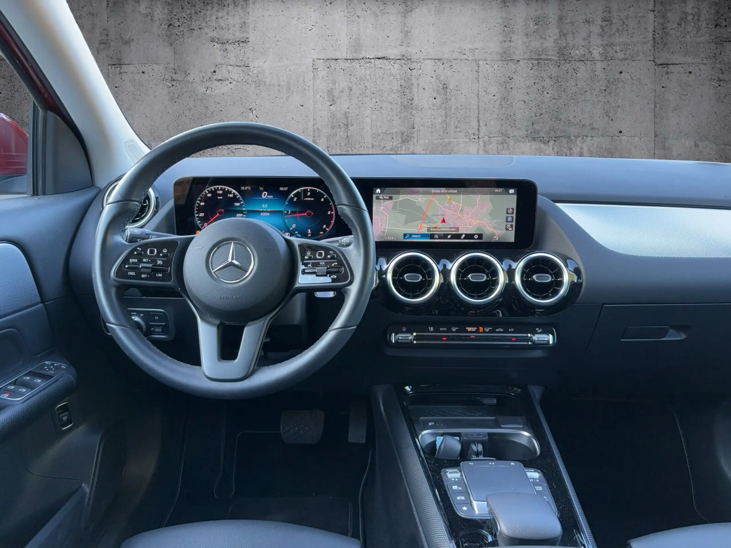 Mercedes-Benz - GLA 200