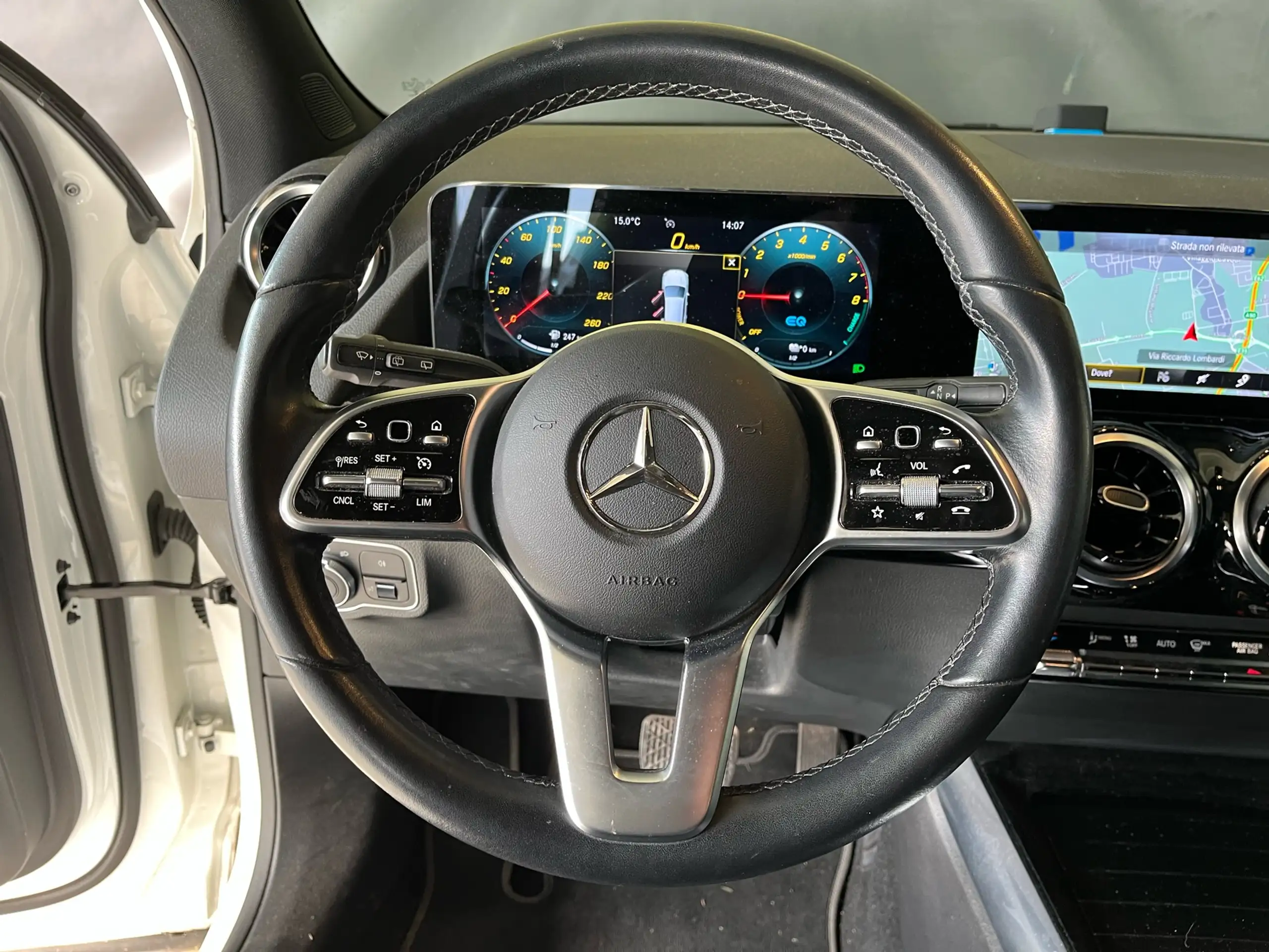 Mercedes-Benz - GLA 250