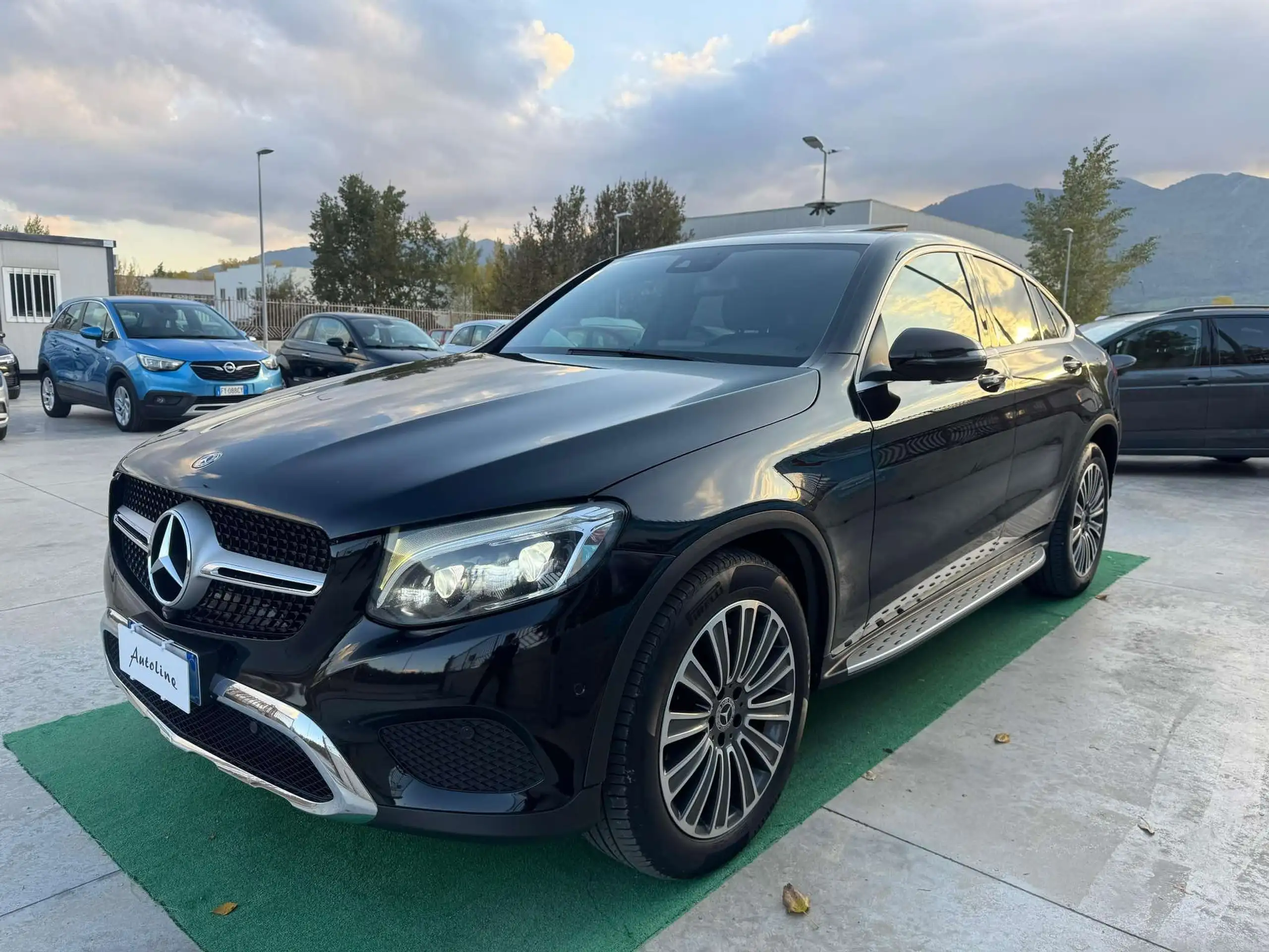 Mercedes-Benz - GLC 220