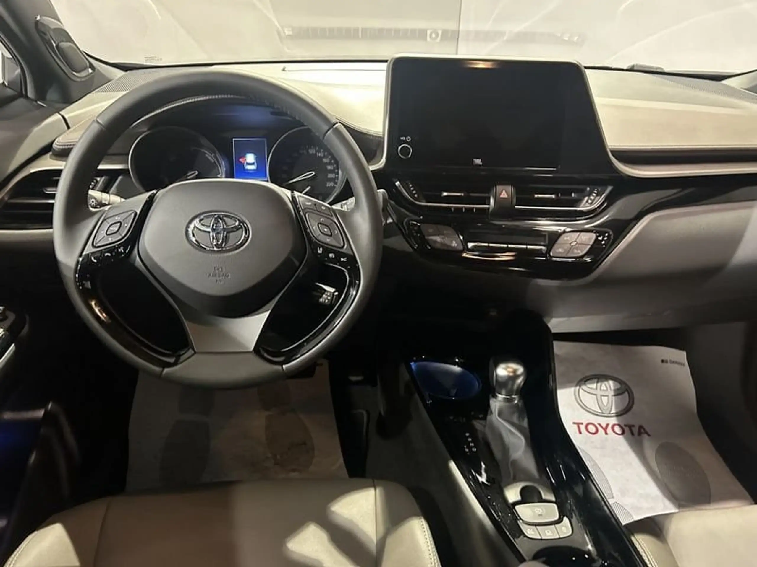 Toyota - C-HR