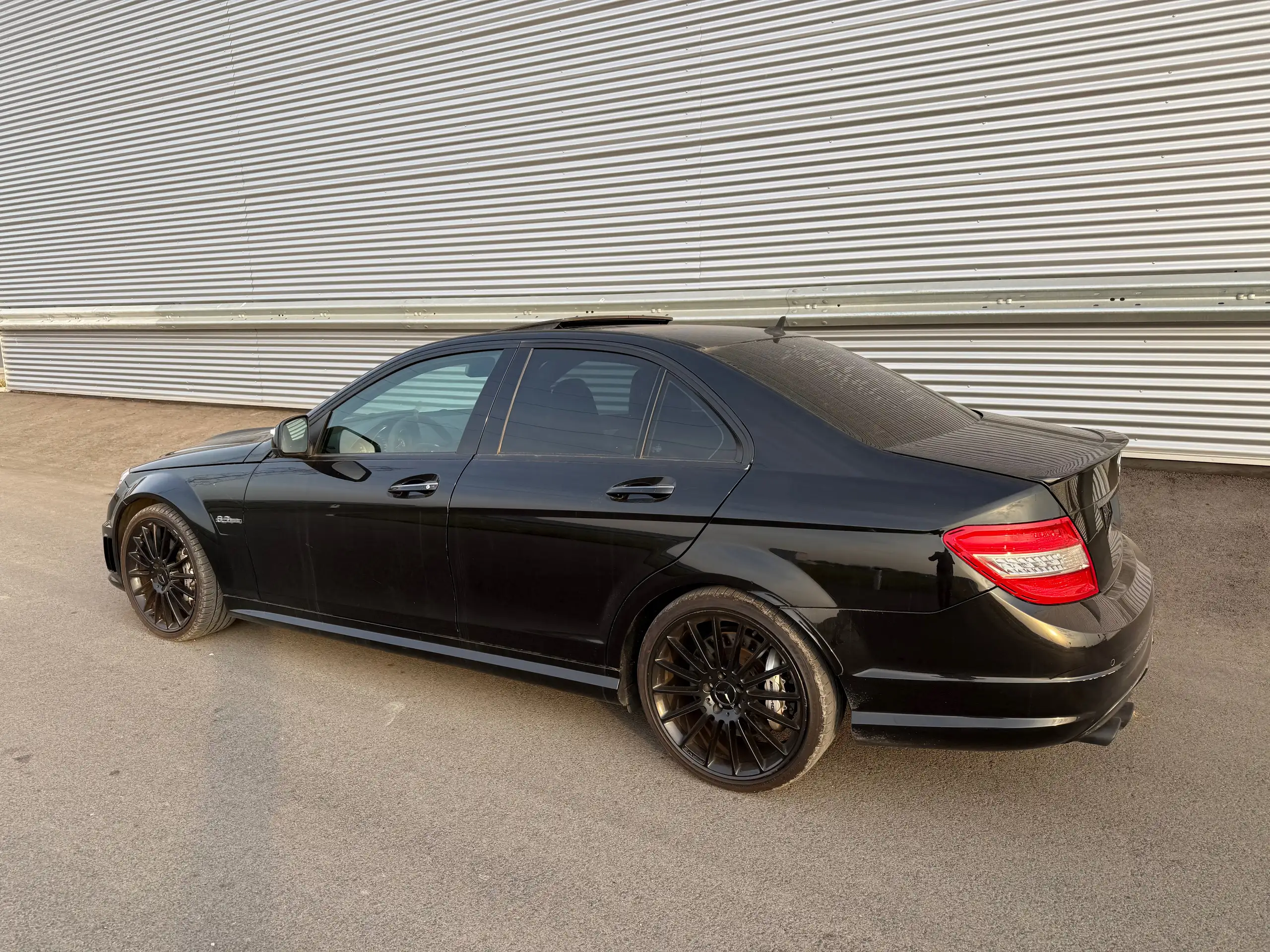 Mercedes-Benz - C 63 AMG