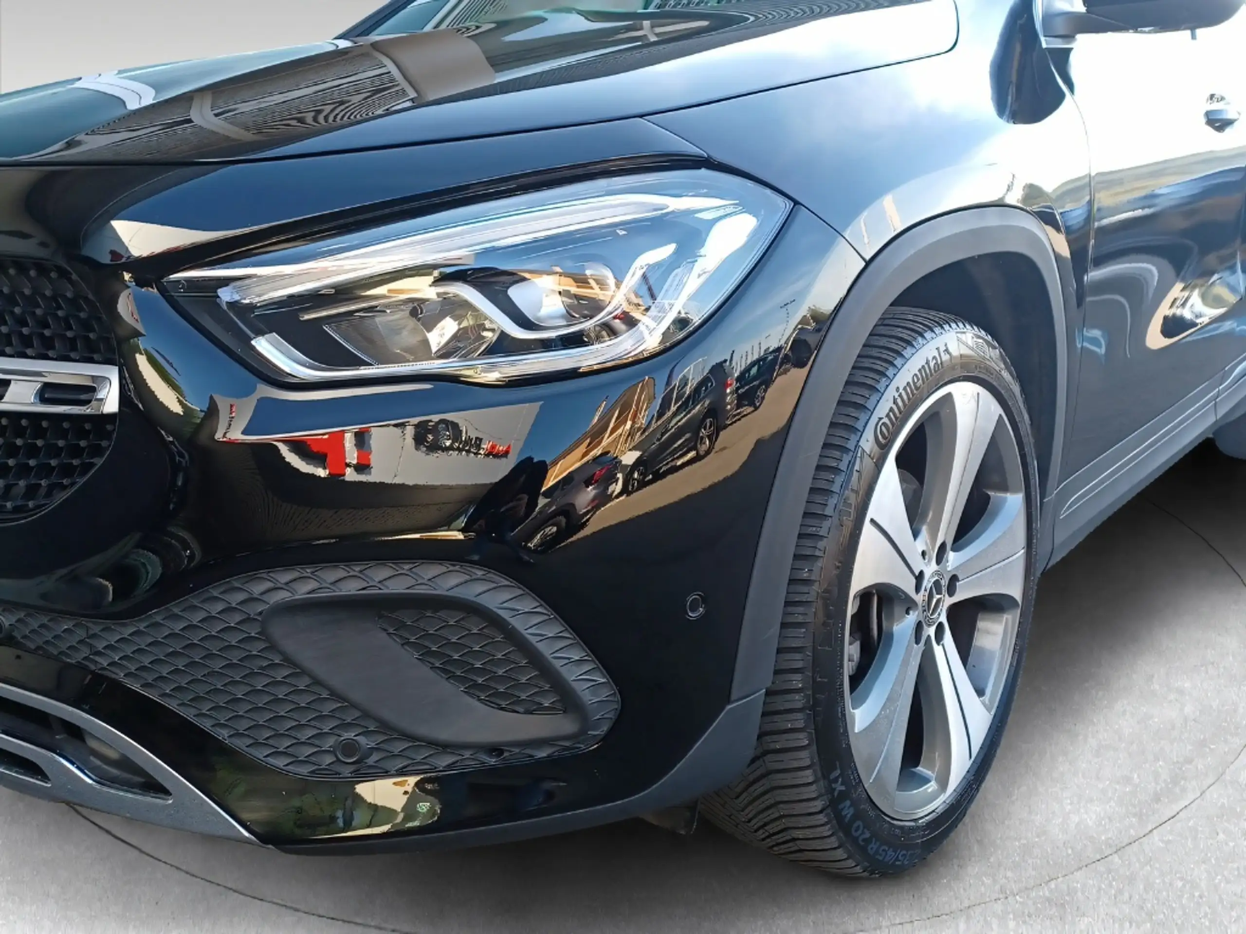 Mercedes-Benz - GLA 200