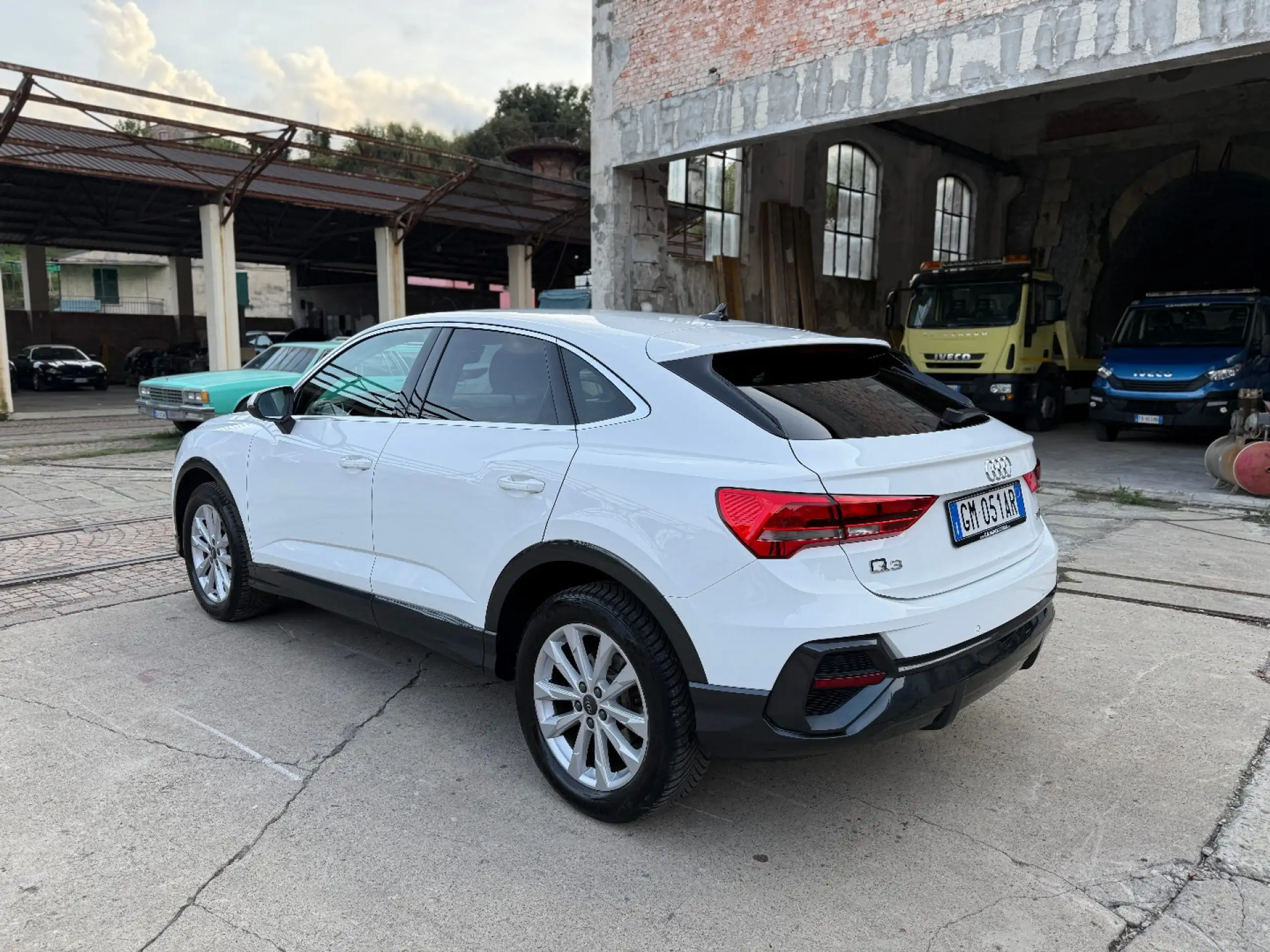 Audi - Q3