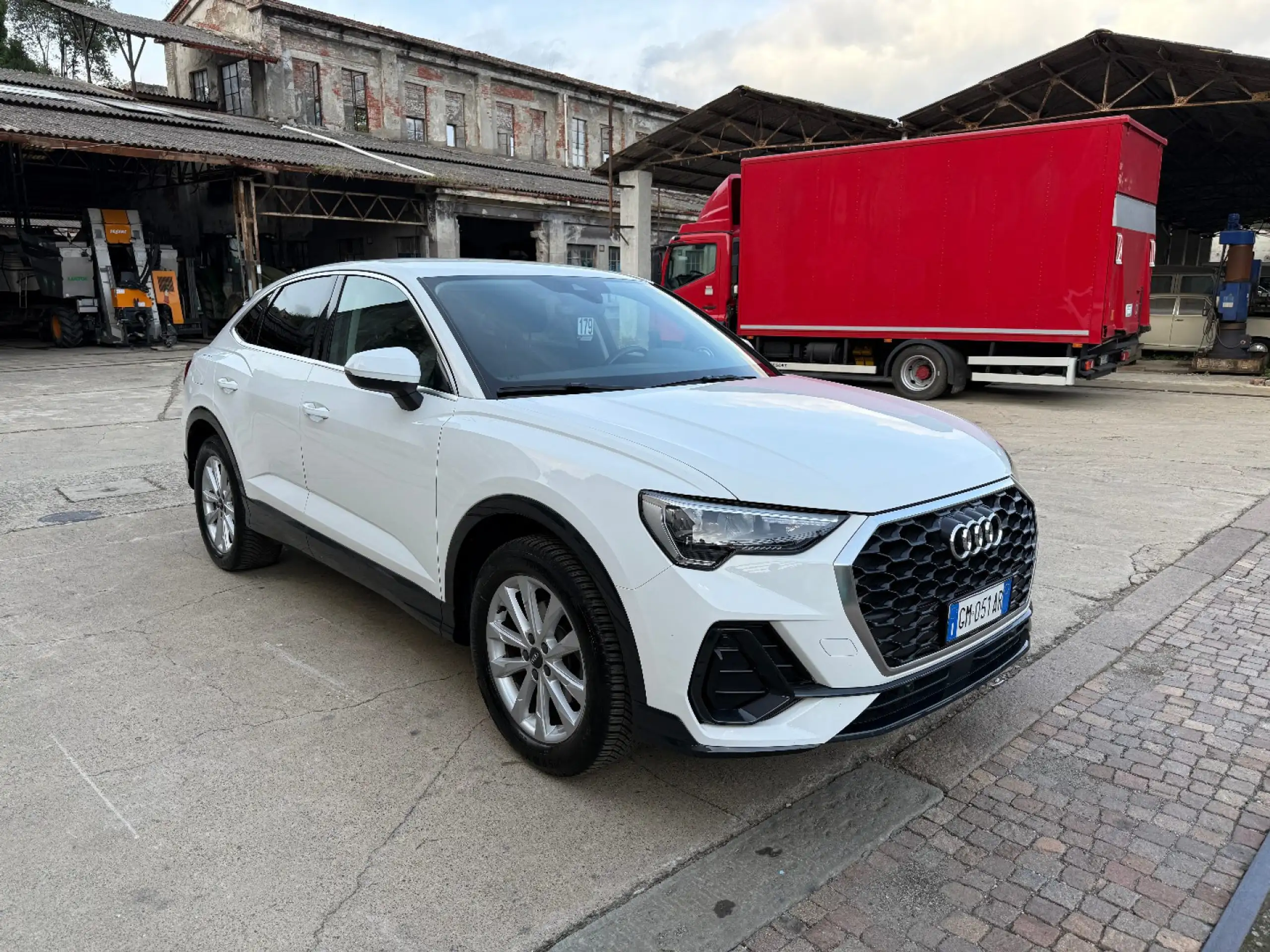 Audi - Q3