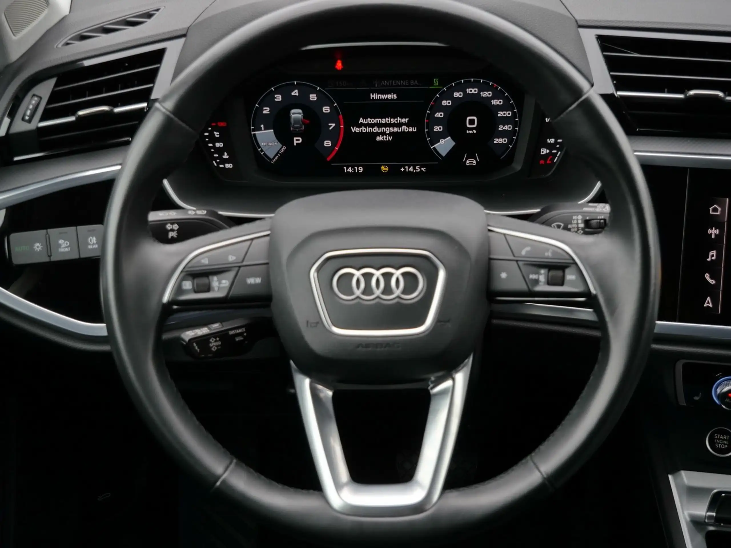 Audi - Q3