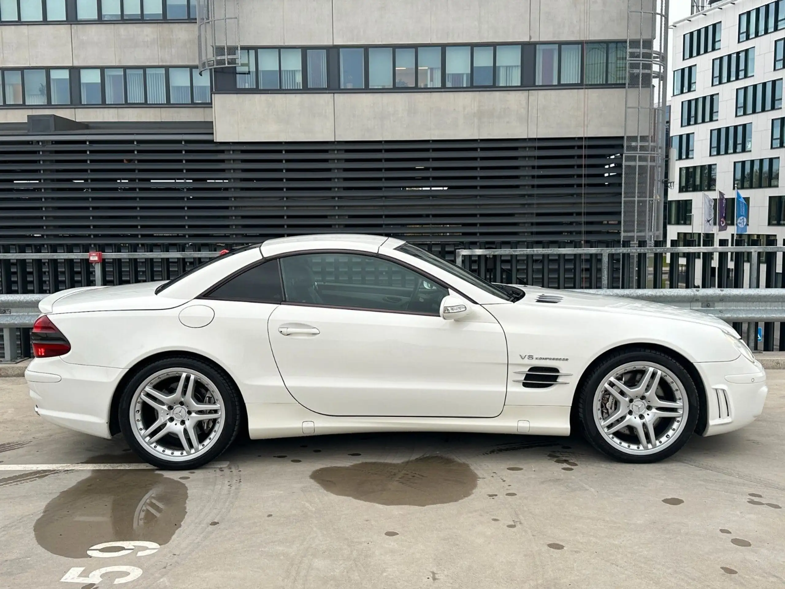 Mercedes-Benz - SL 55 AMG