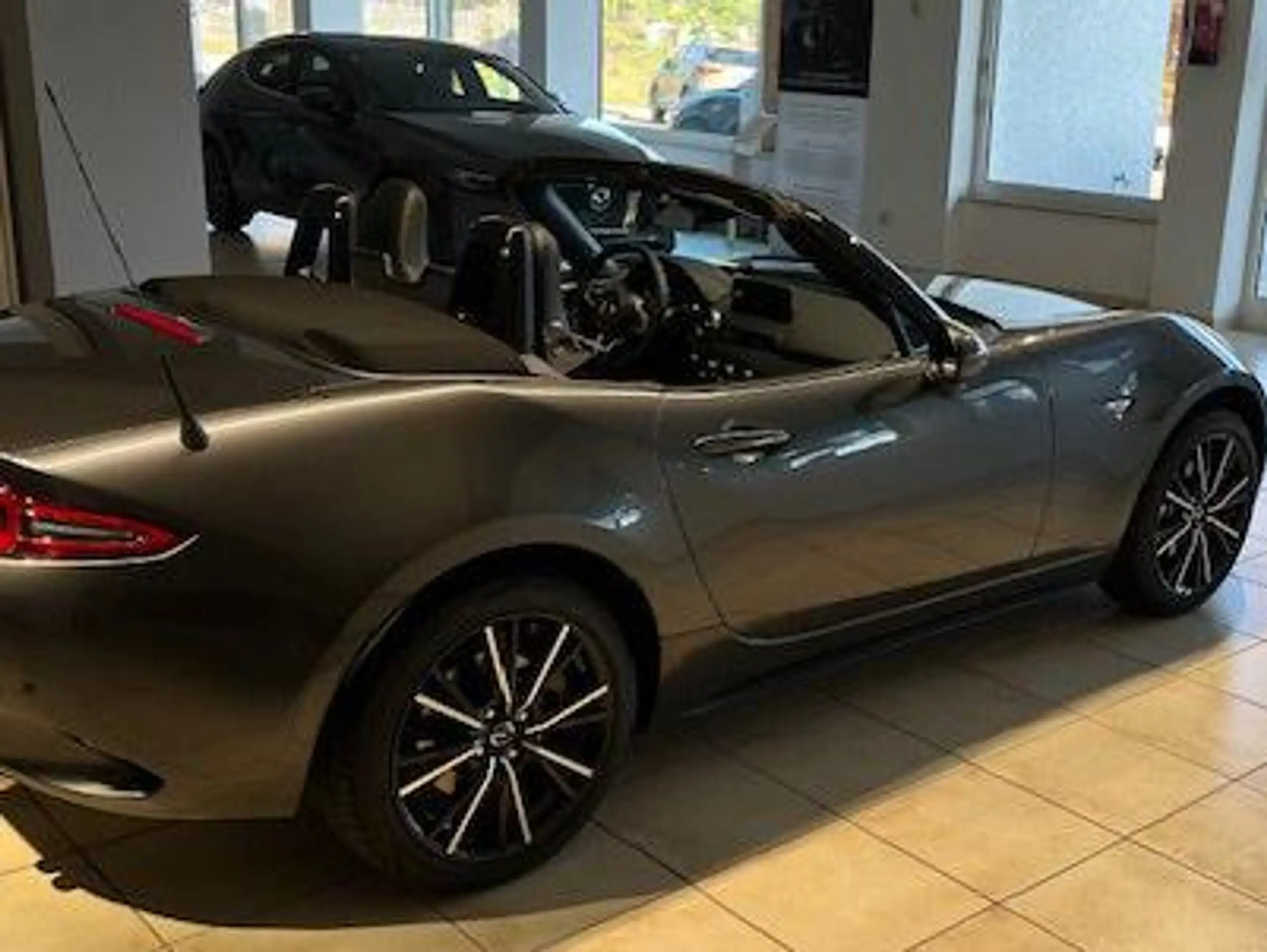 Mazda - MX-5